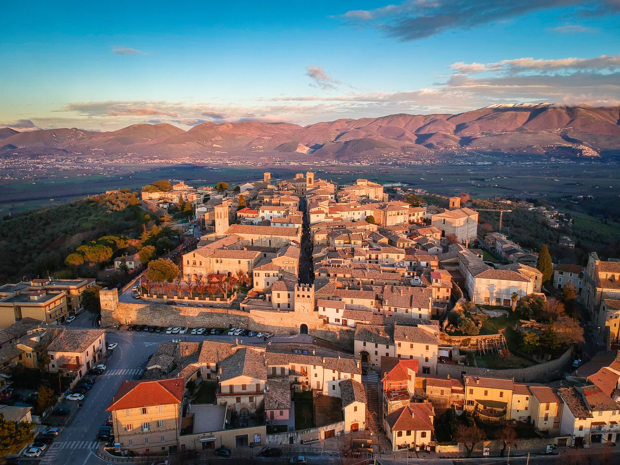 montefalco e montagne umbria