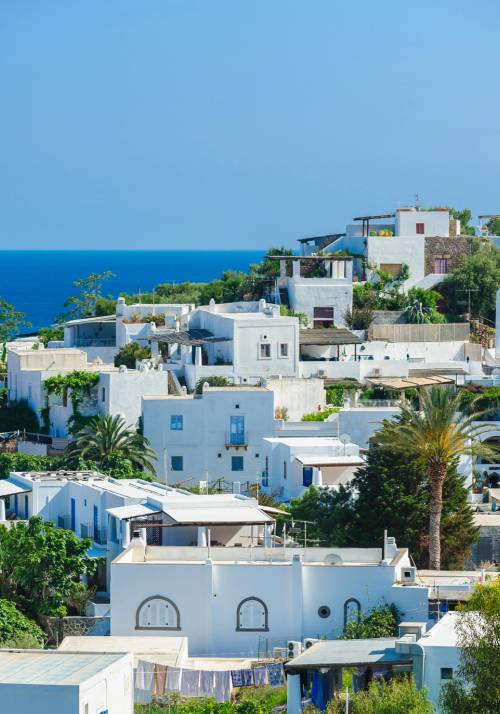 case bianche di panarea