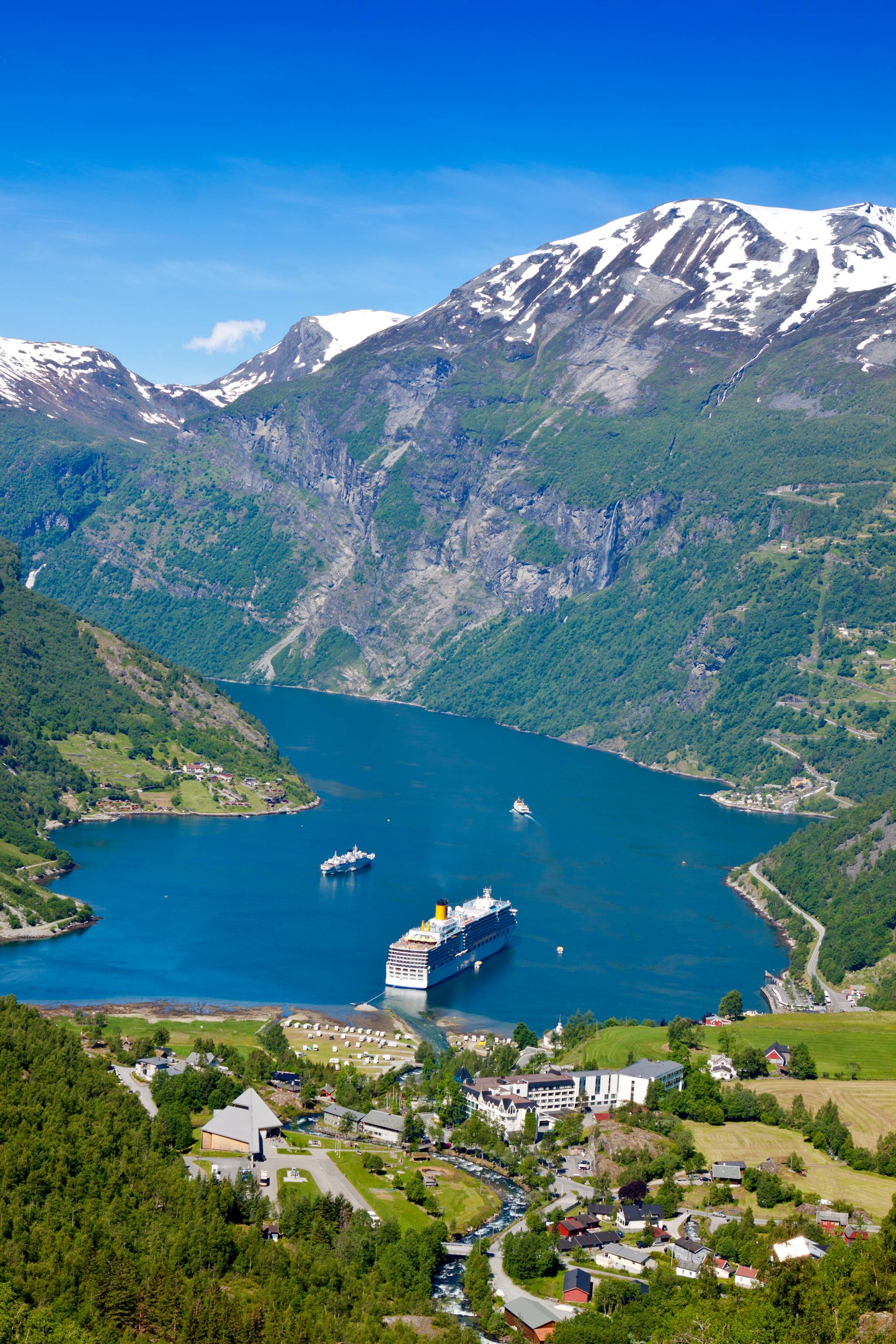 panorama dall alto di geiranger