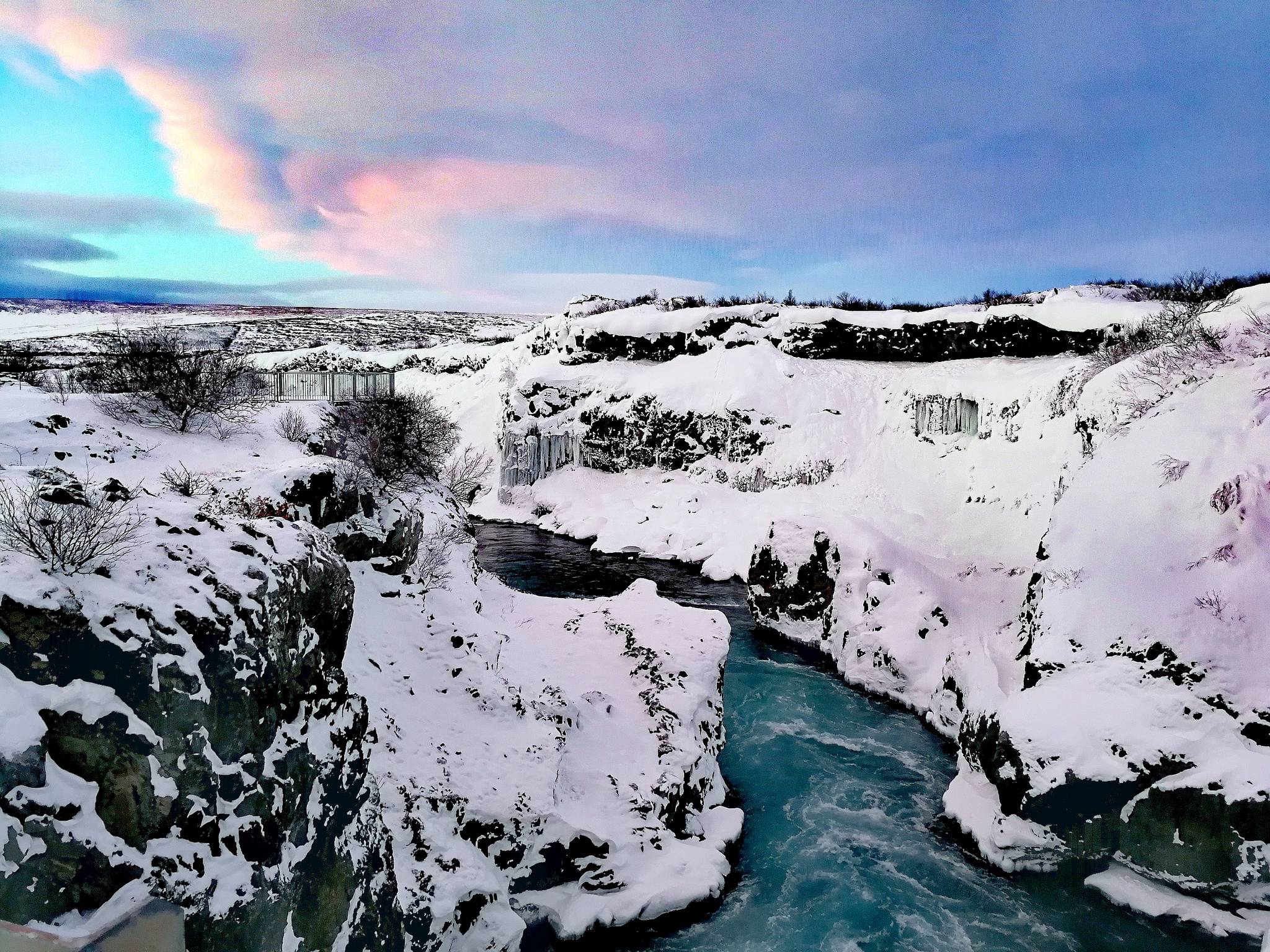 cascata barnafoss islanda