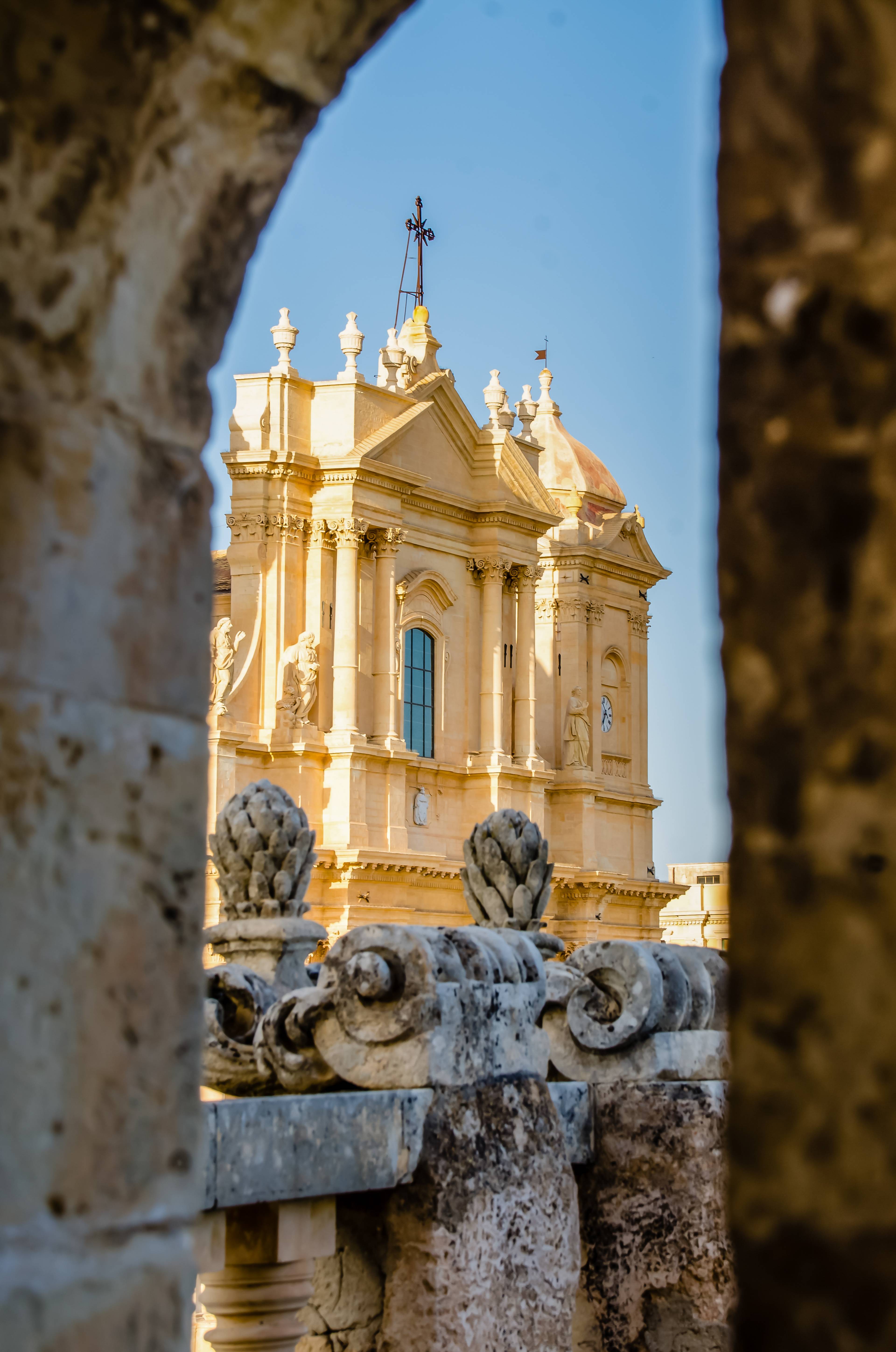 scorcio della chiesa di noto