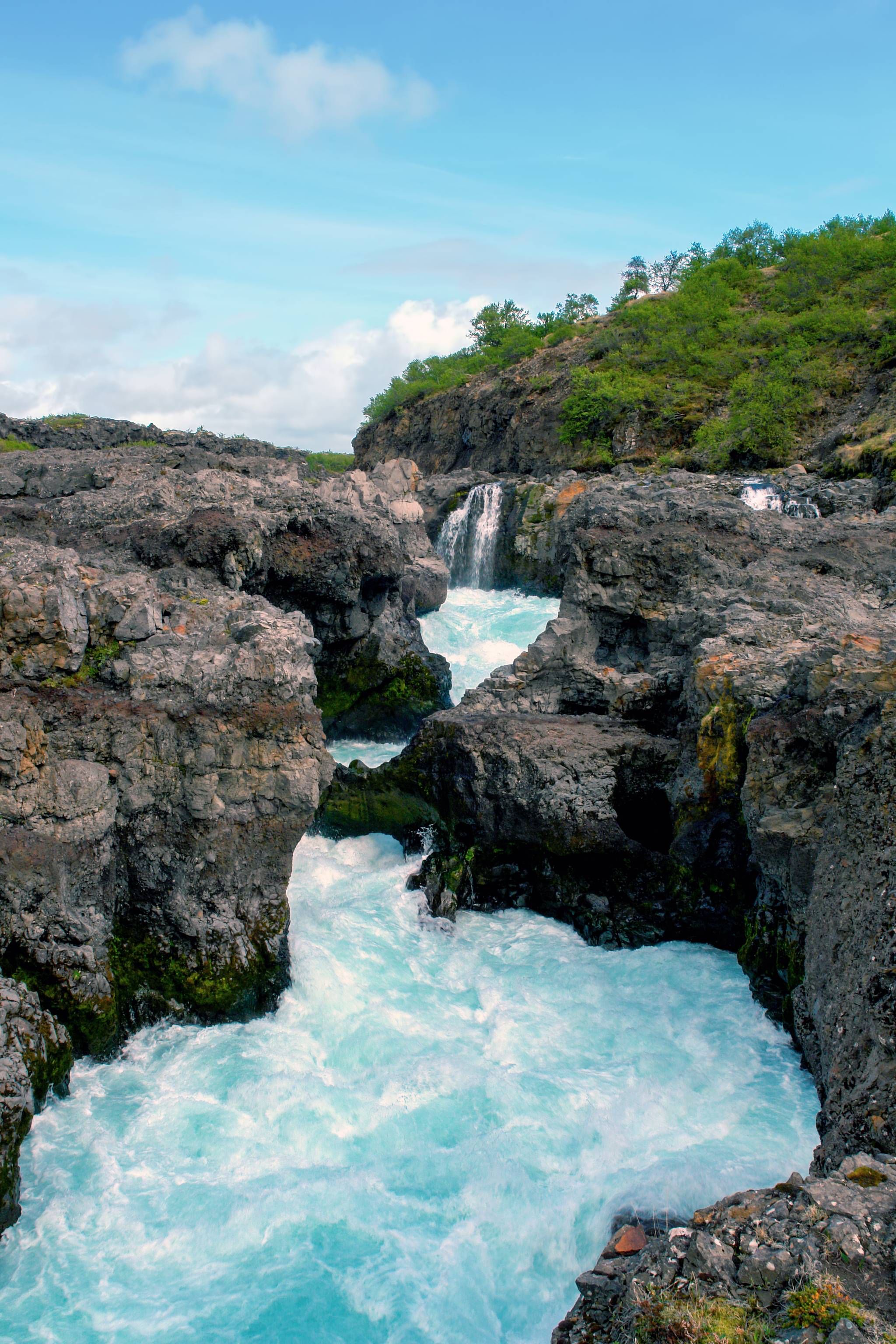 barnafoss islanda cascata