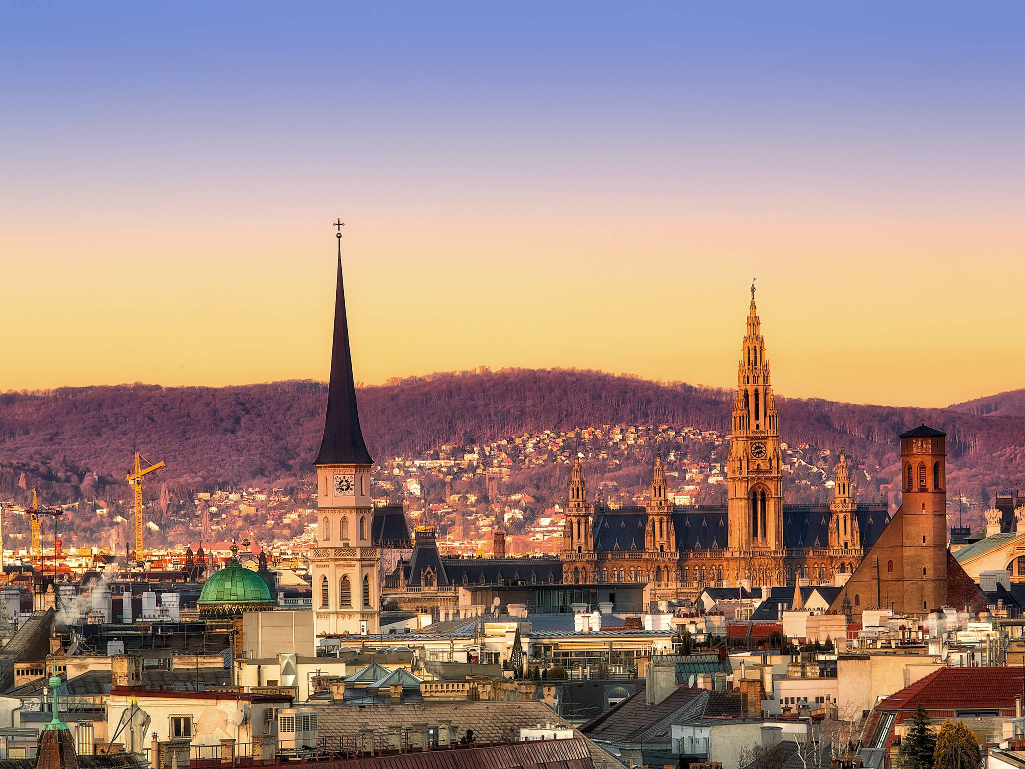 Tour di Praga, Vienna e Budapest a Capodanno cover