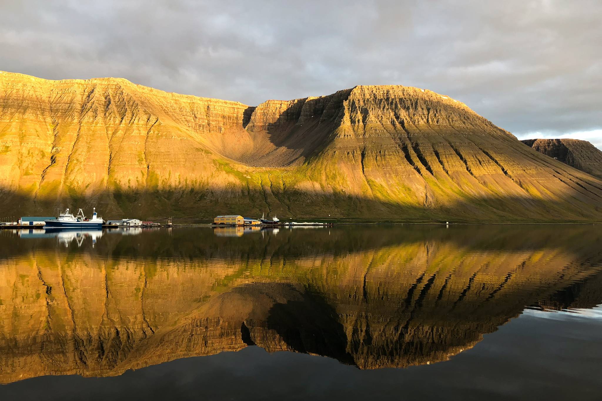 vulcano a ìsafjörður