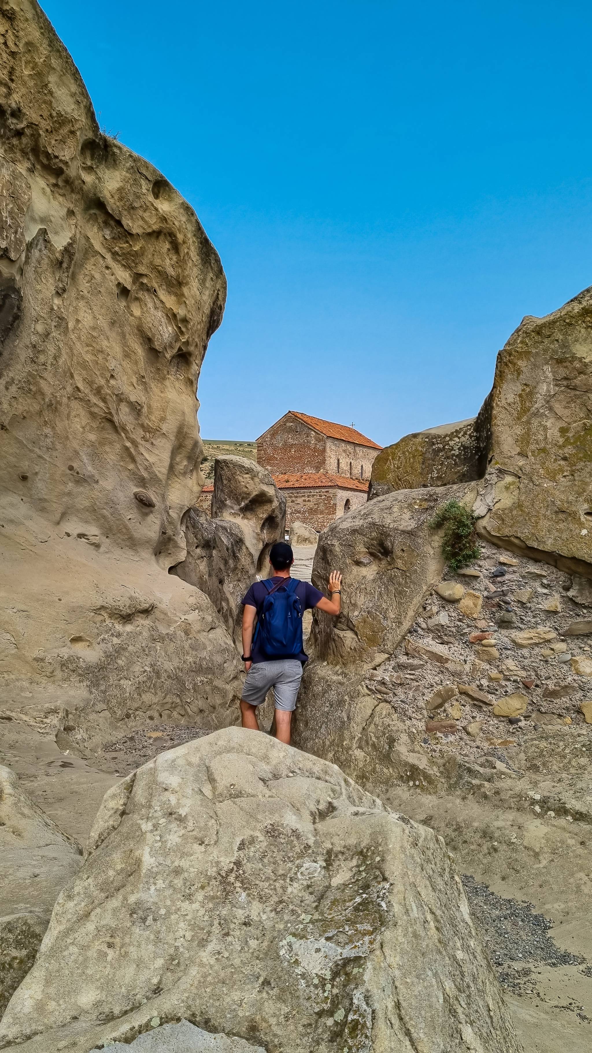 turista a uplistsikhe