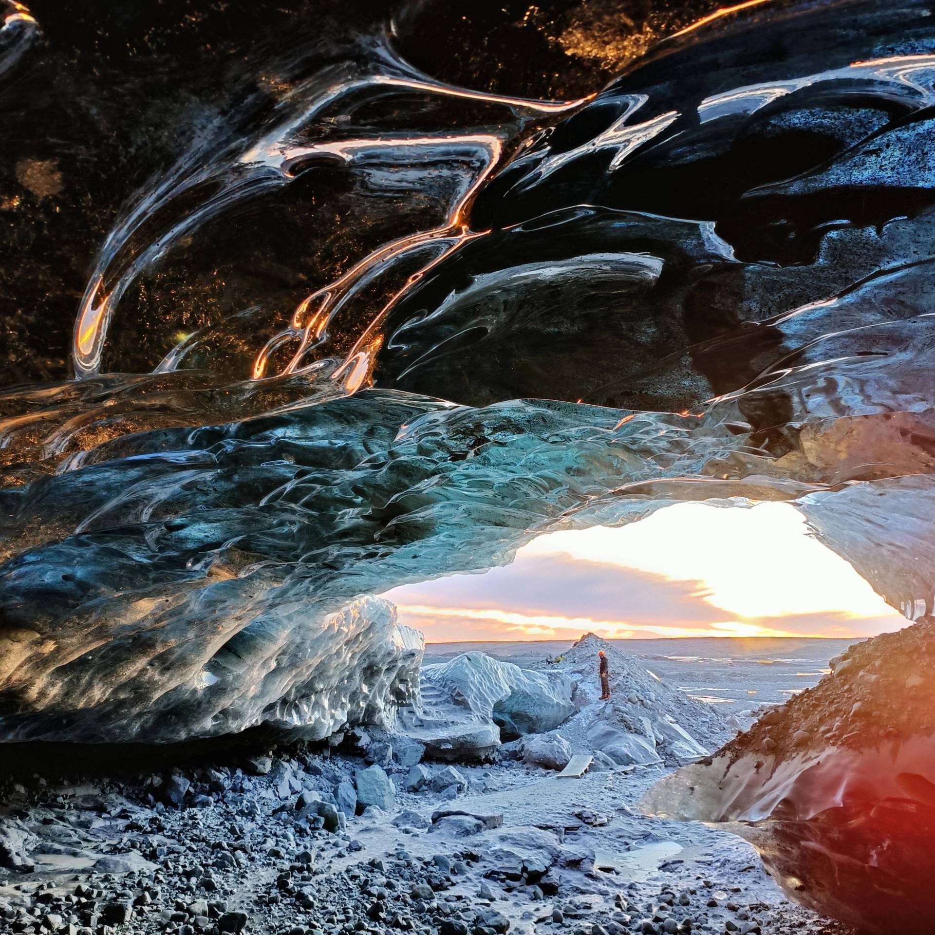 Islanda on the Road: tra Grotte di Ghiaccio e caccia all’Aurora