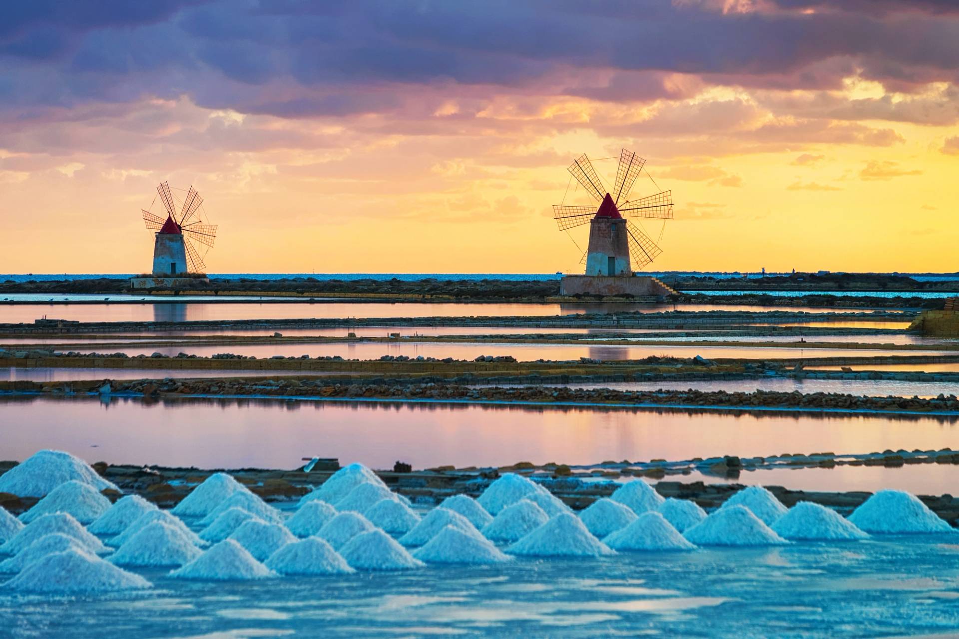 saline di marsala al tramonto