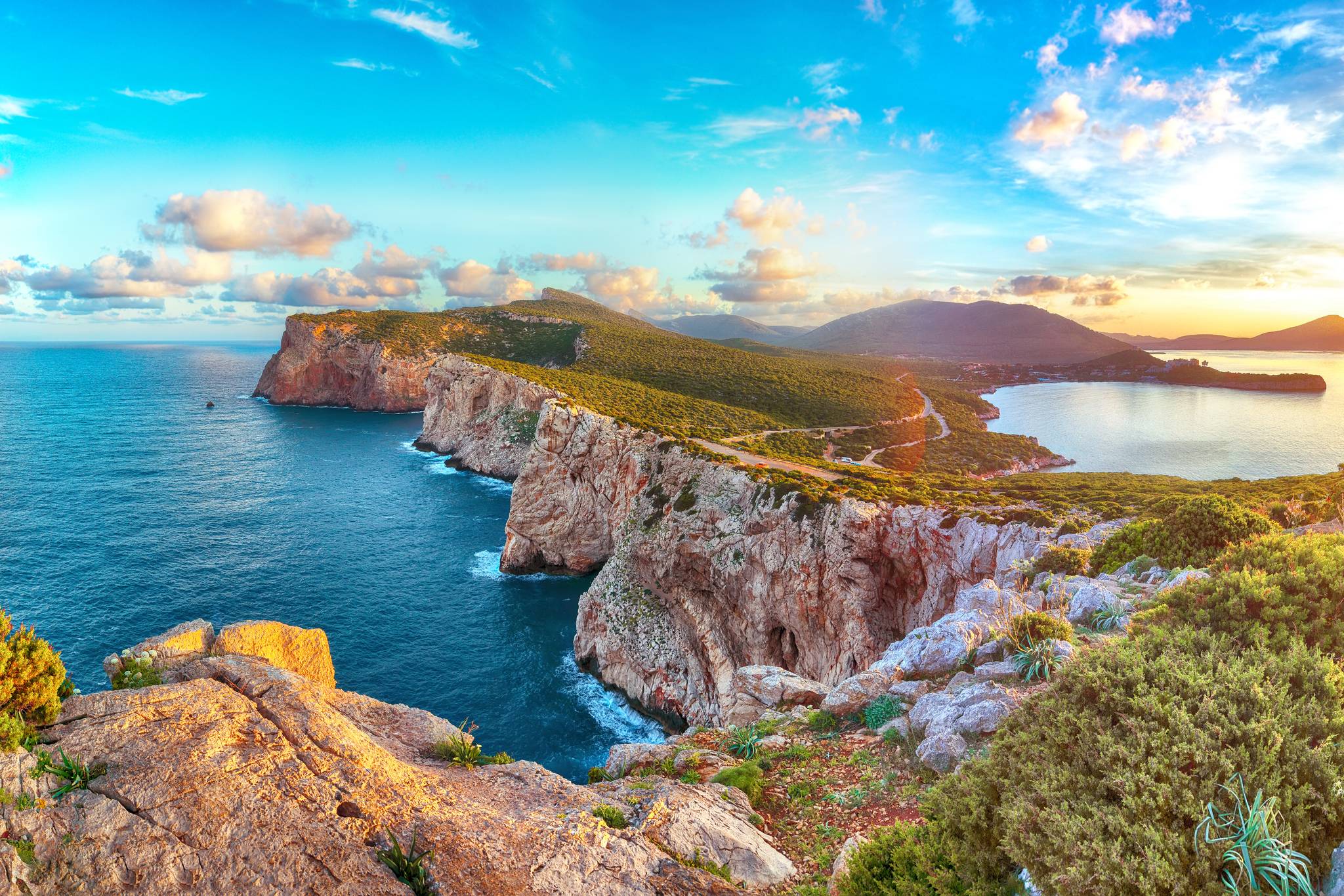 sea and cliffs in alghero