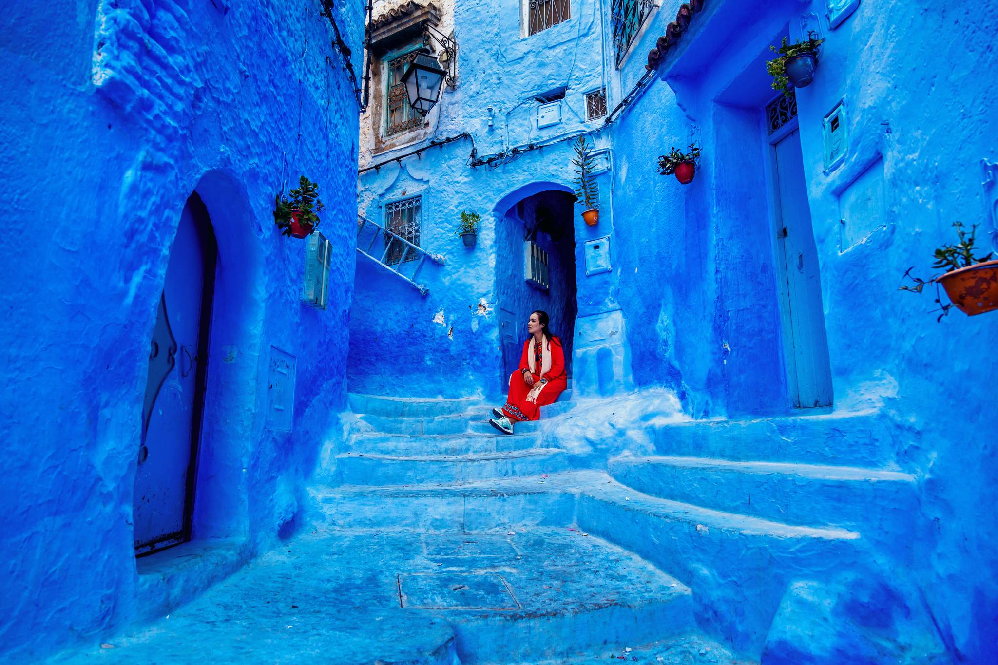 ragazza a chefchaouen