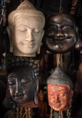 maschere buddiste
