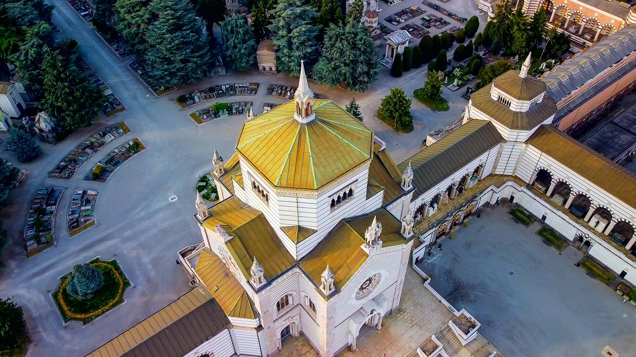 cimitero monumentale milano