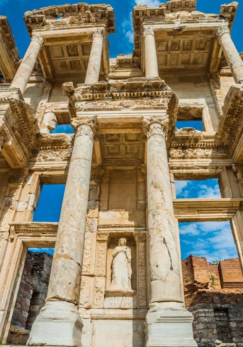 rovine biblioteca di celso a efeso