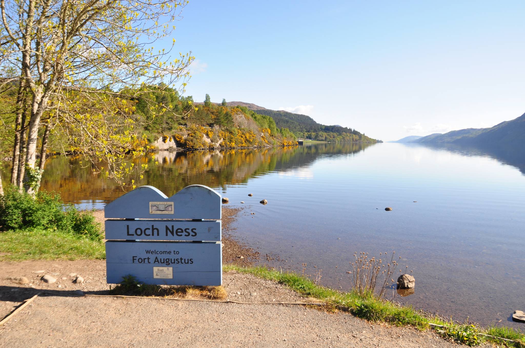 insegna lago di loch ness fort augustus