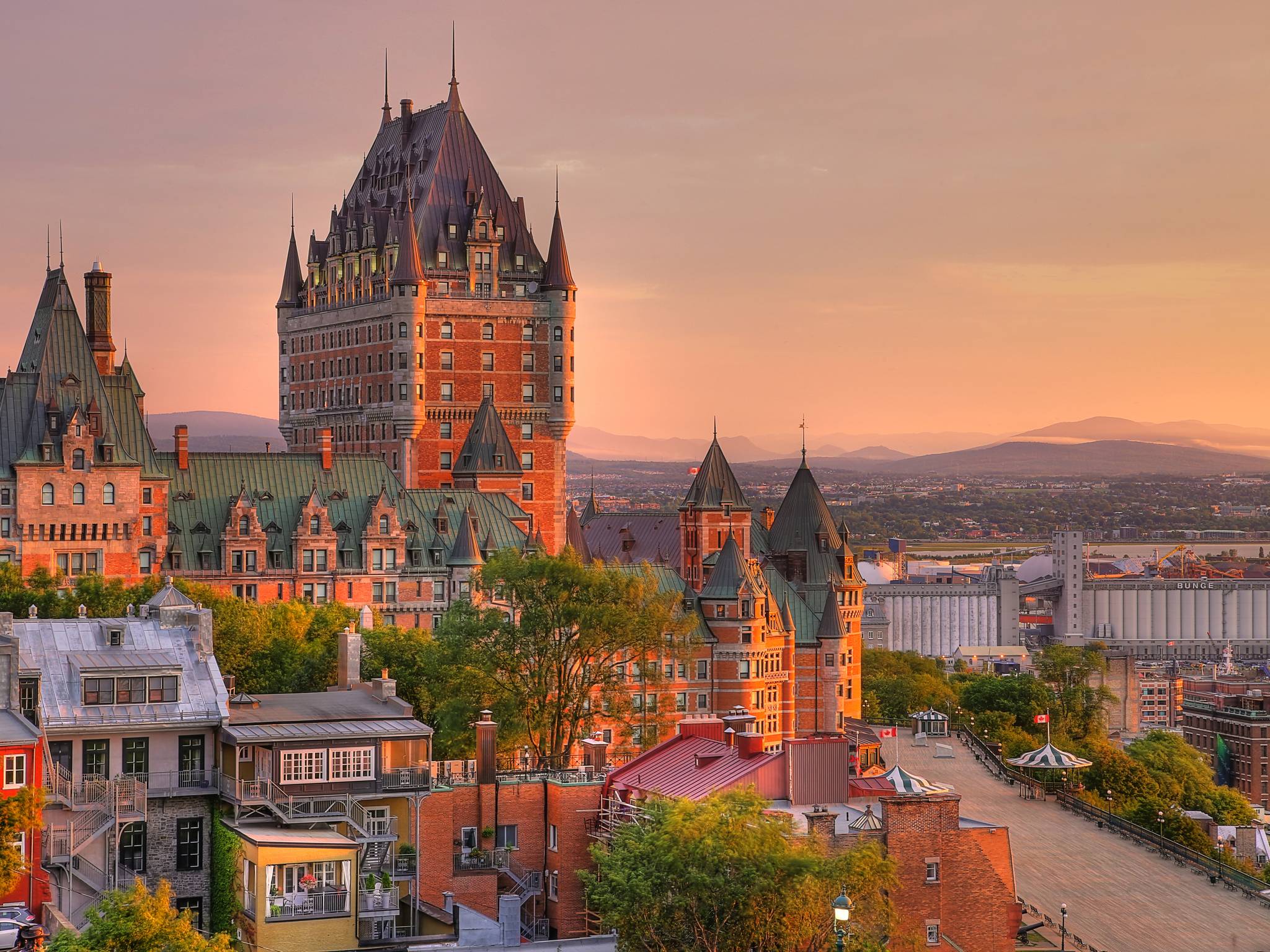 Tour dell'est Canadese cover