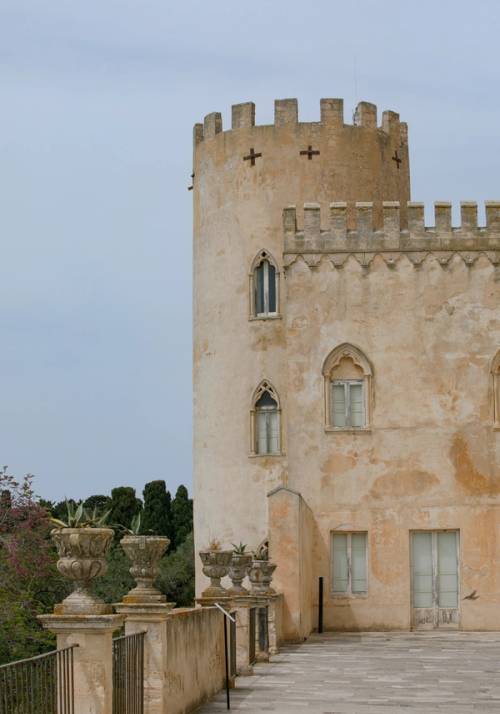 monumento a donnafugata