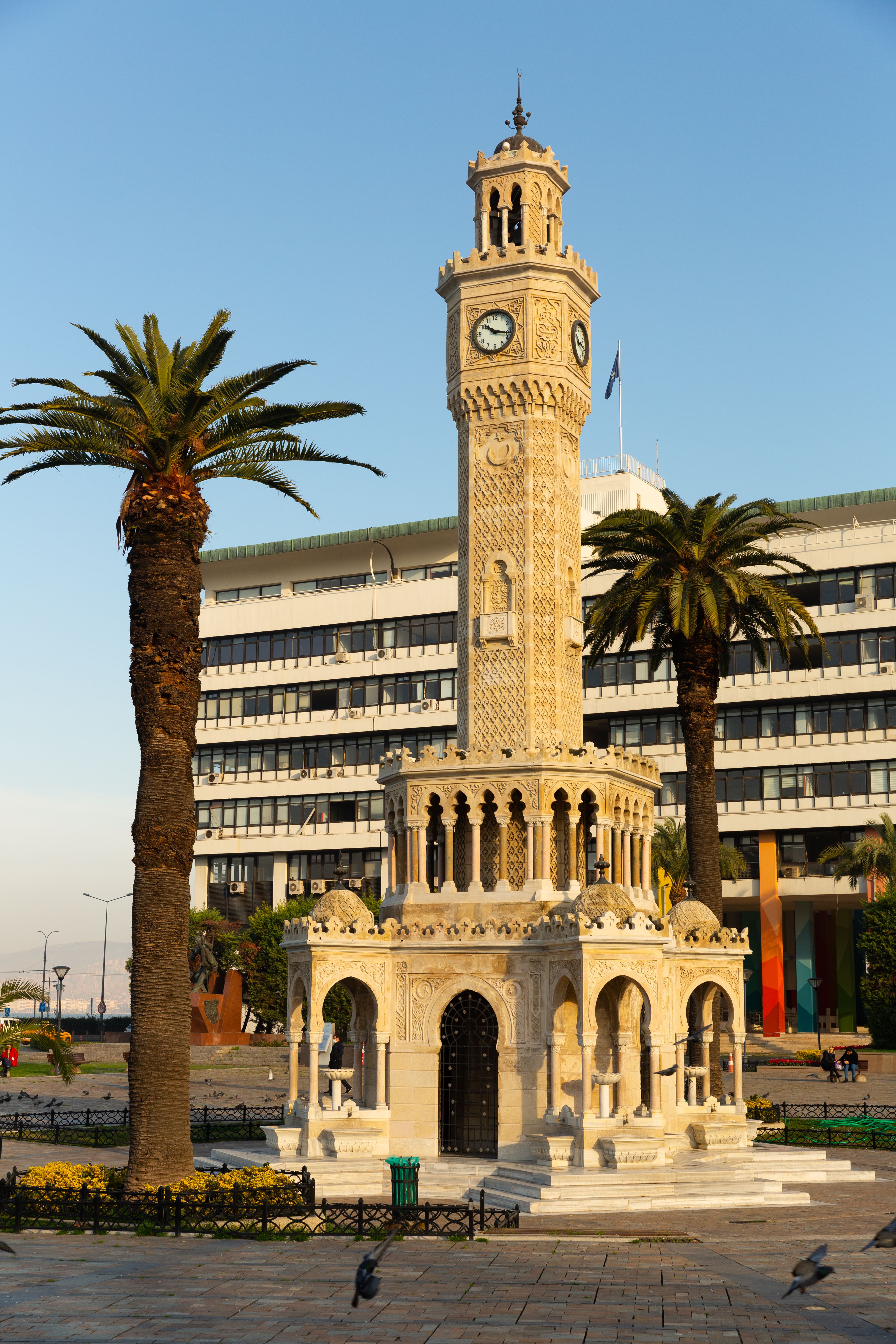 monumento a izmir