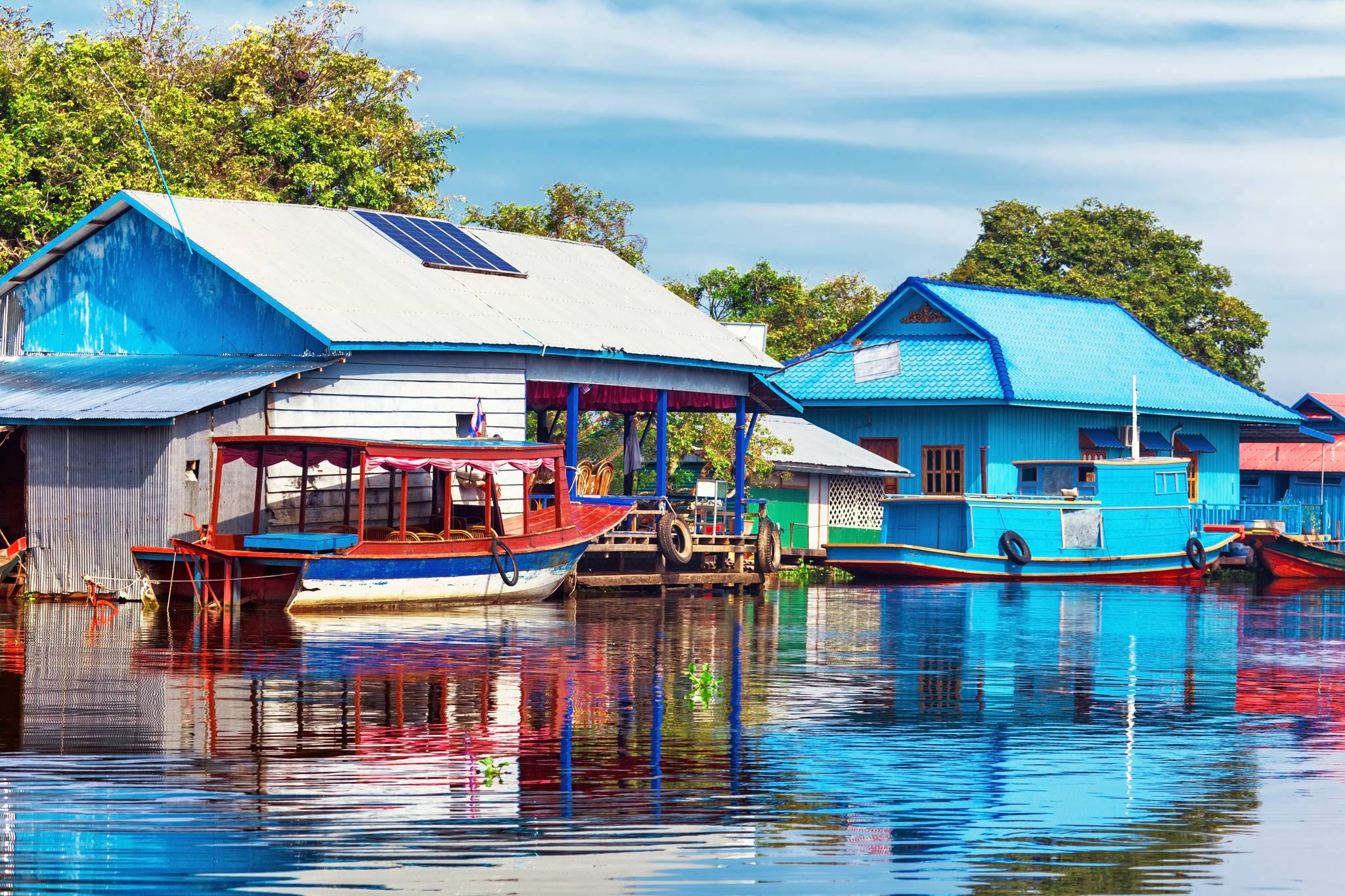 barche e palafitte lago tonle sap