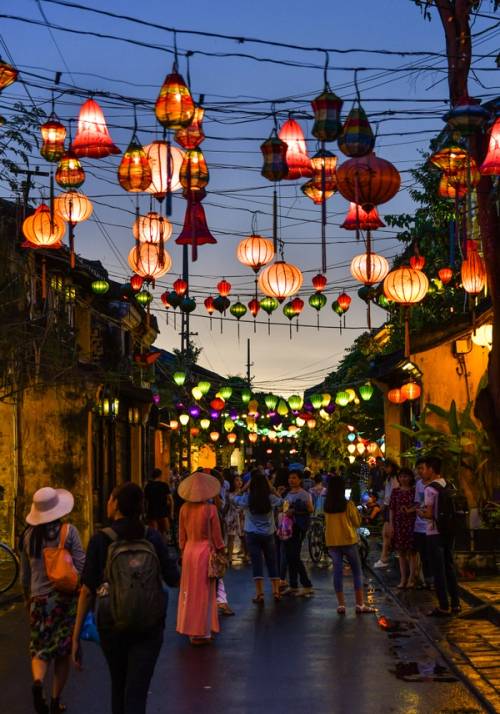 lanterne a hoi an di sera