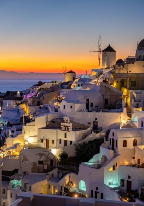 Santorini al tramonto