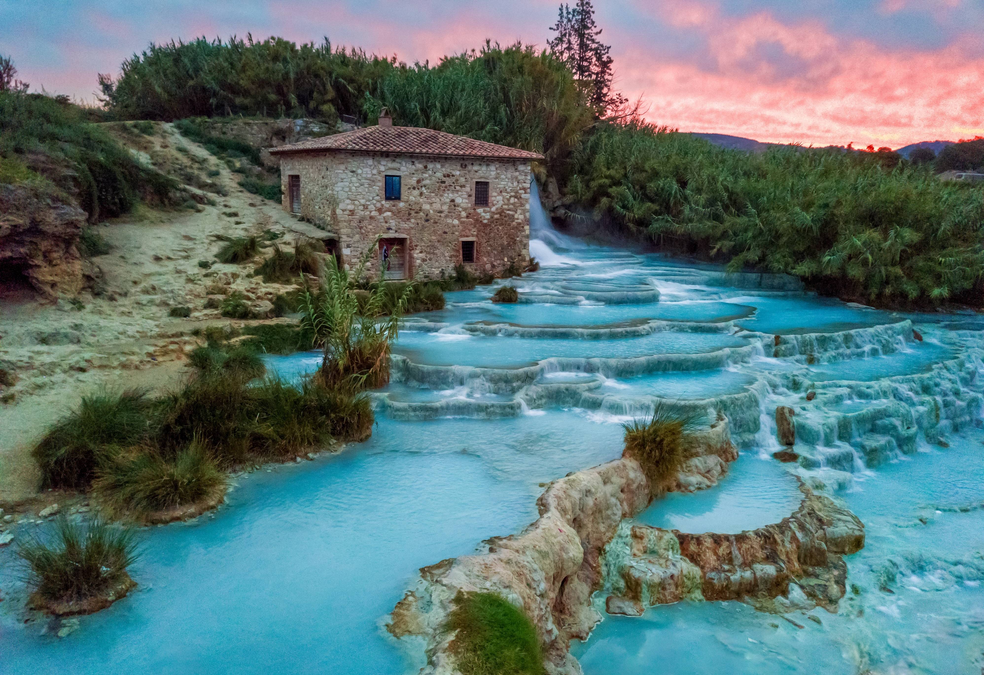 thermal bath in saturnia