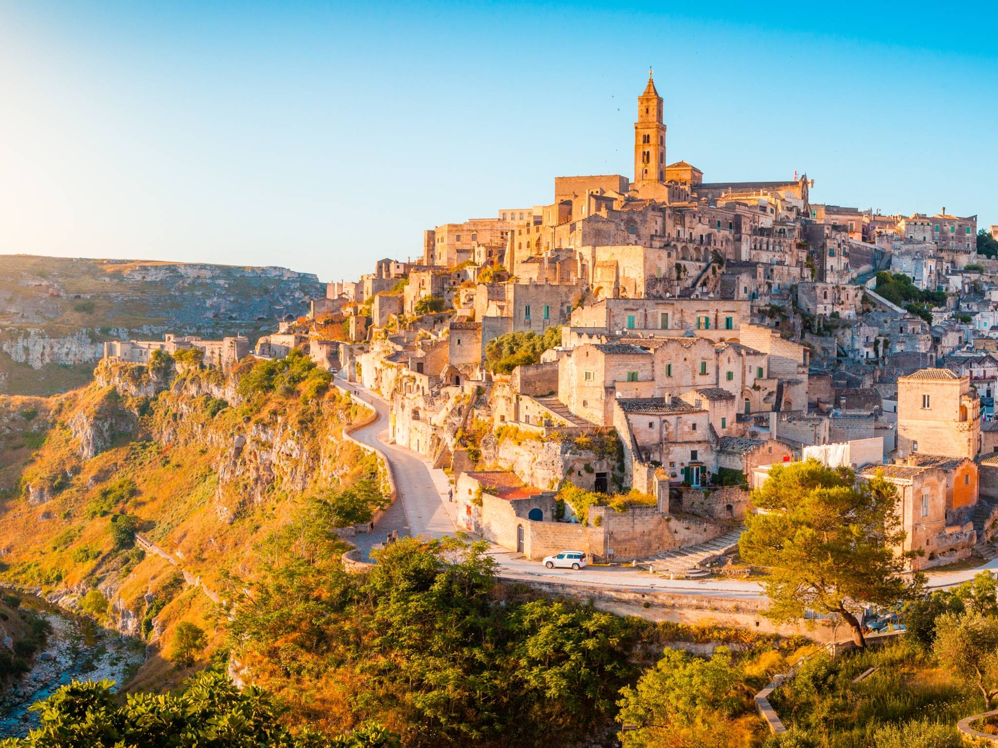 Tour della Puglia: Matera e i trulli pugliesi cover