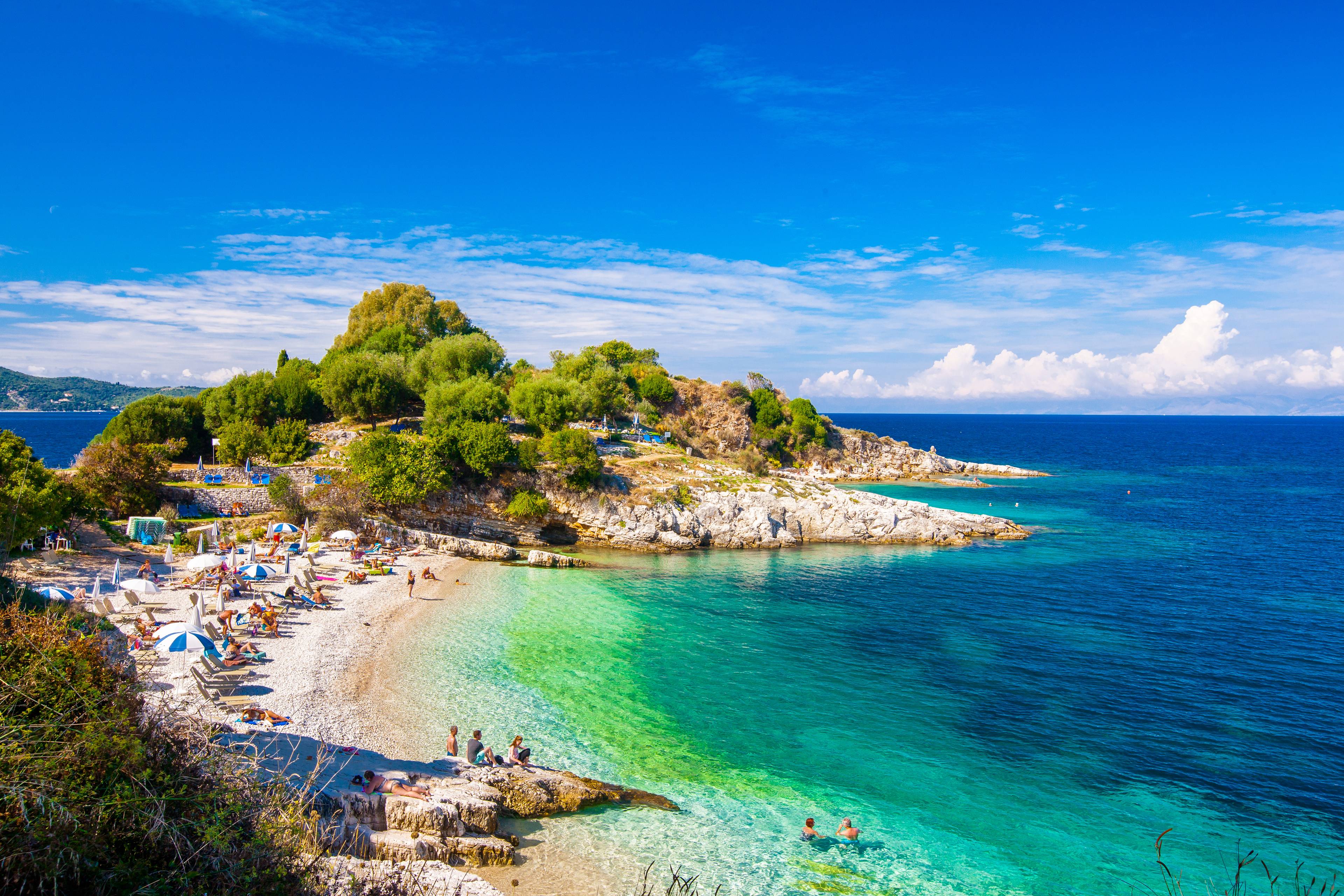 spiaggia corfu grecia