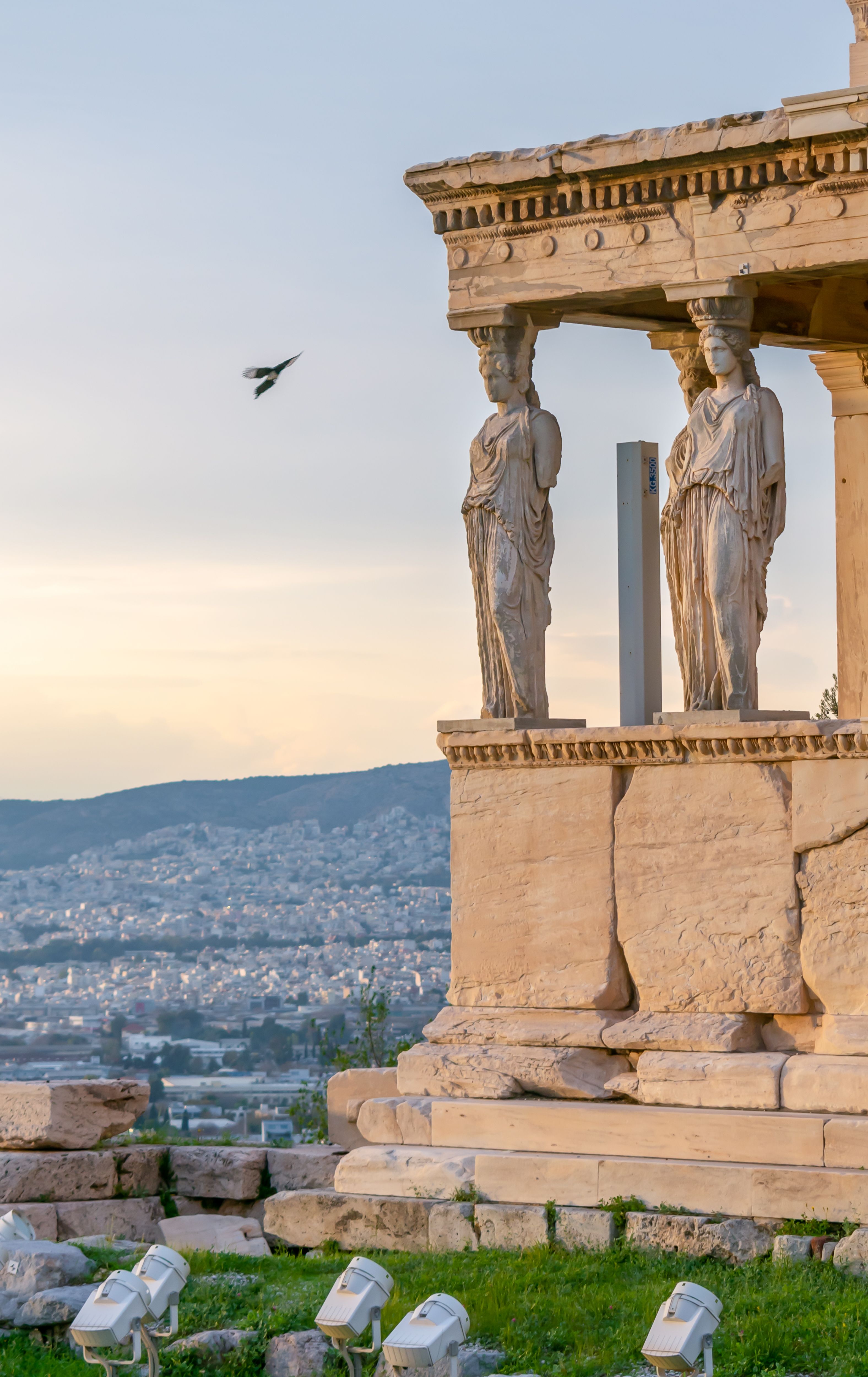 balcone delle cariatidi acropoli atene grecia