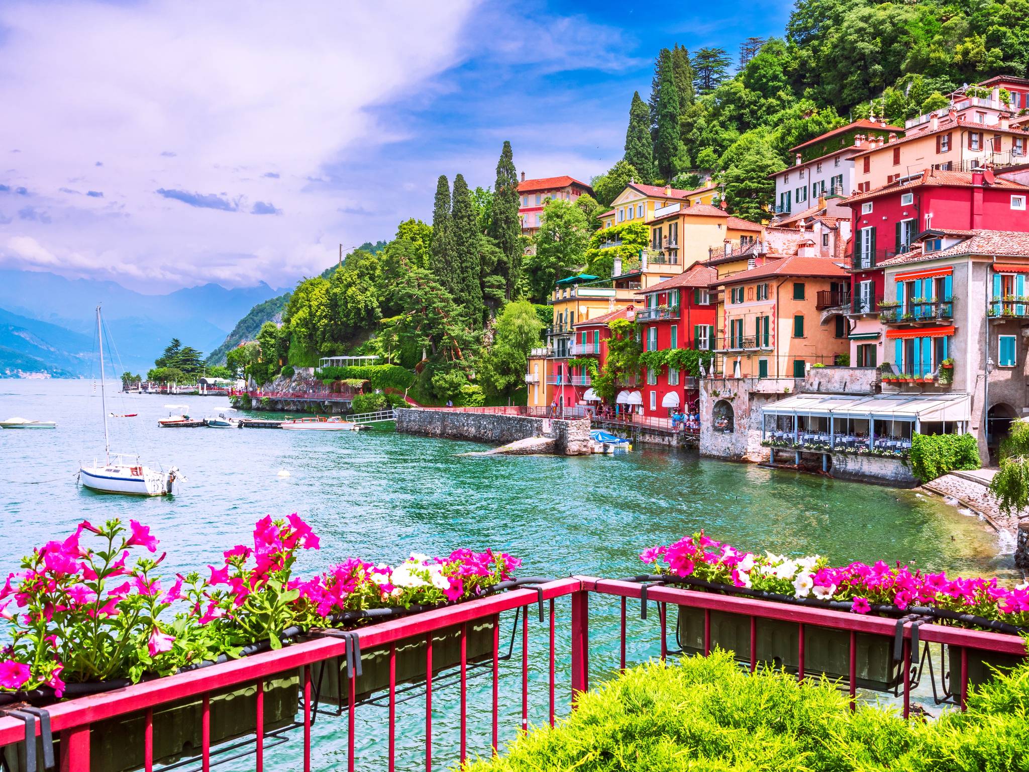 Road trip to Maggiore and Como lakes cover