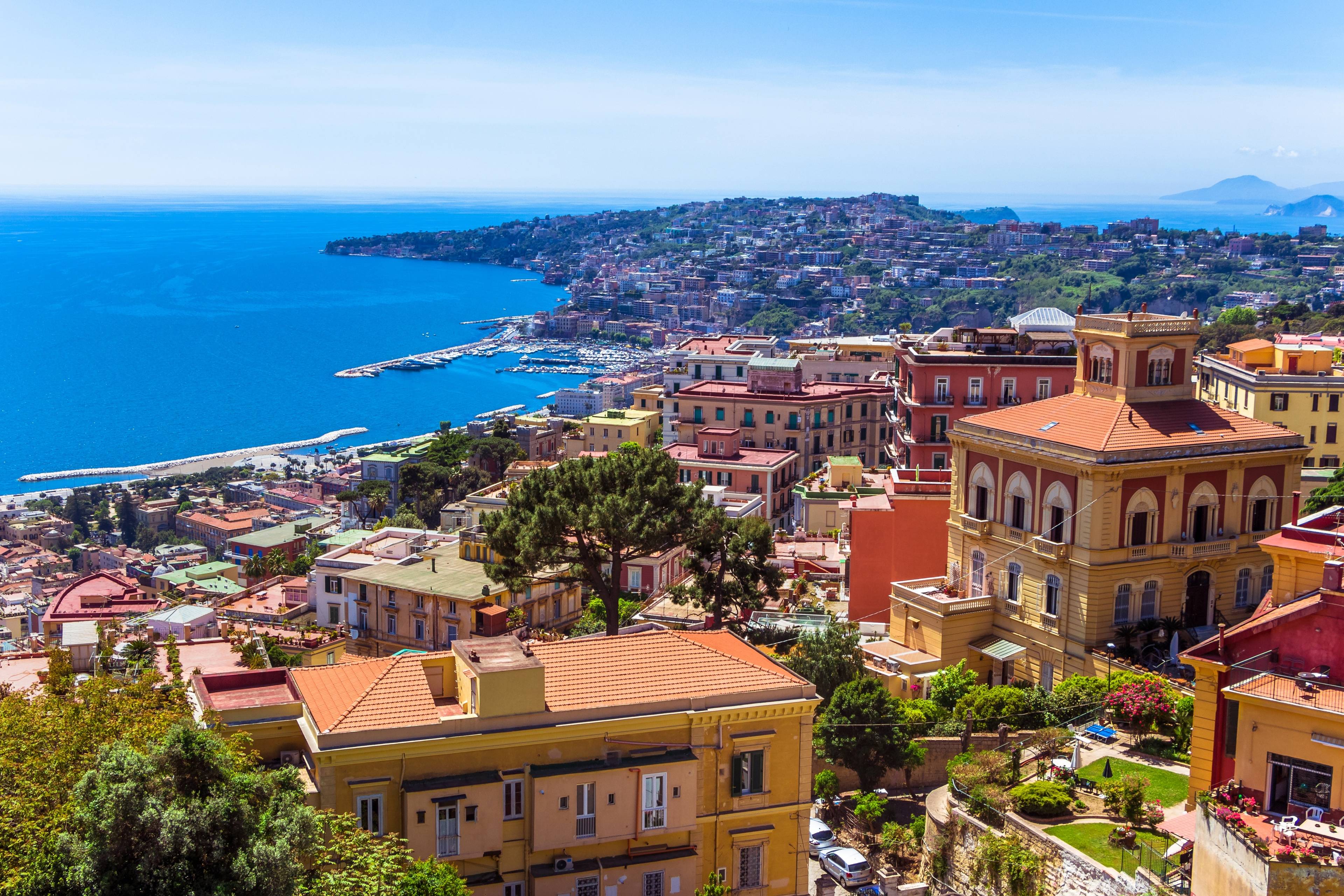 vista panoramica dalla collina di napoli