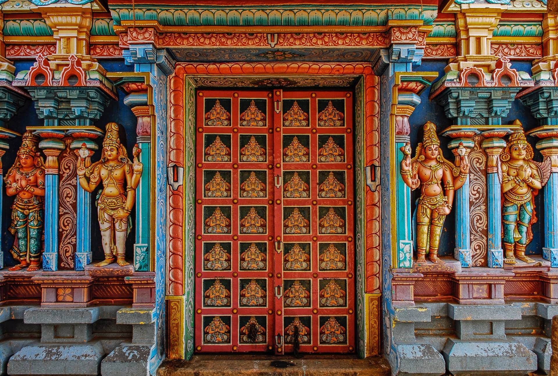 colored gate