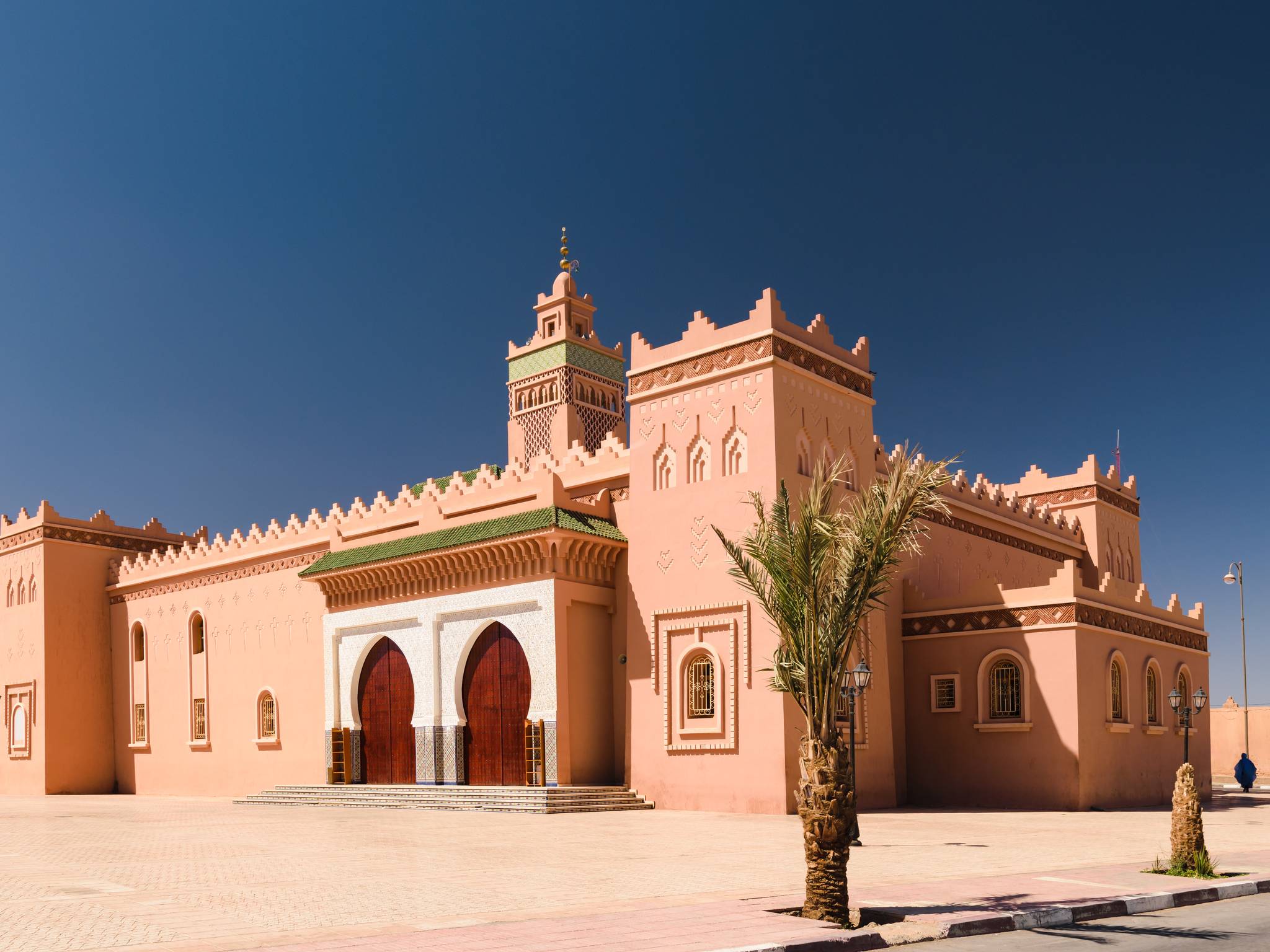 Journey through the fascinating Morocco cover