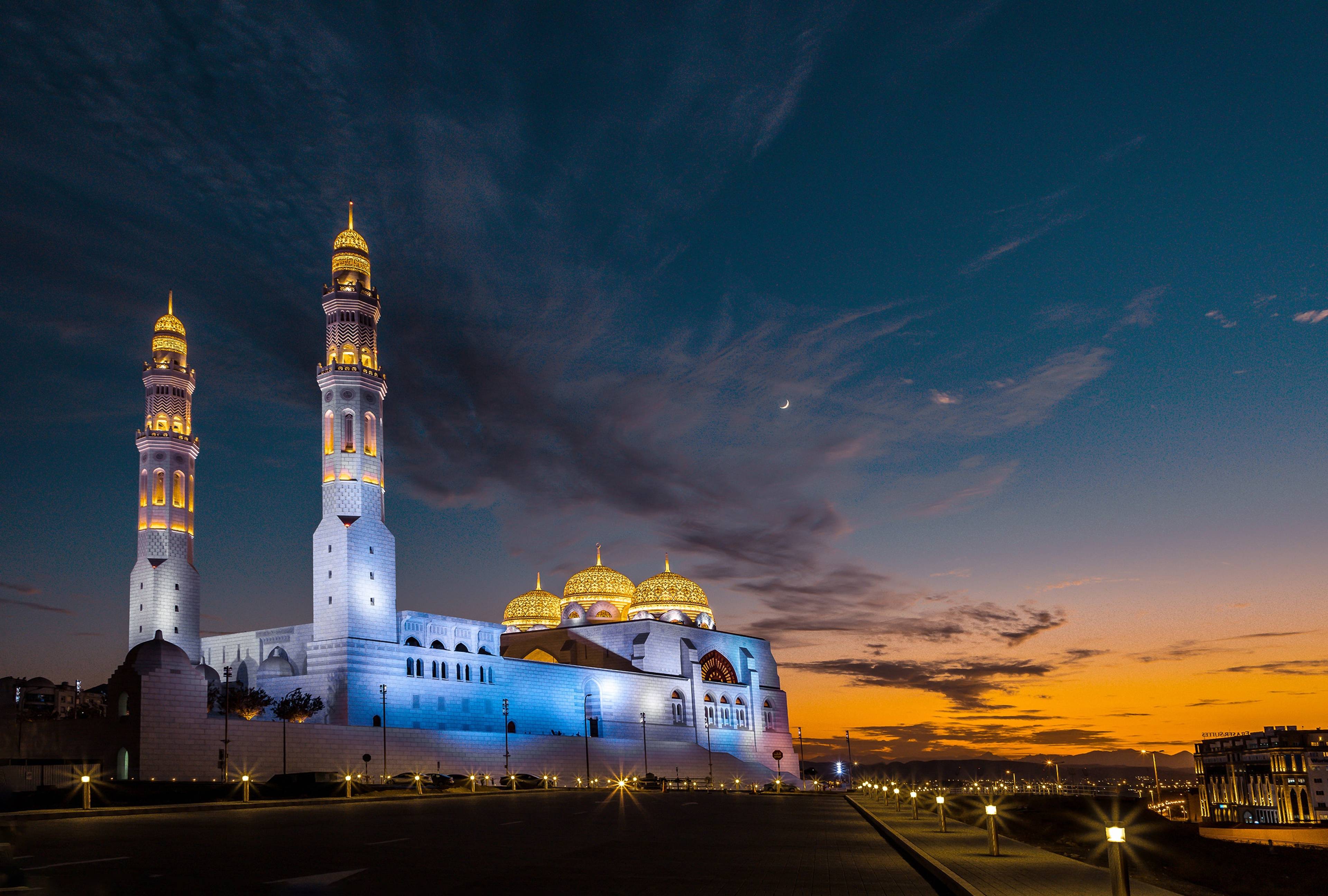 moschea di muscat di notte