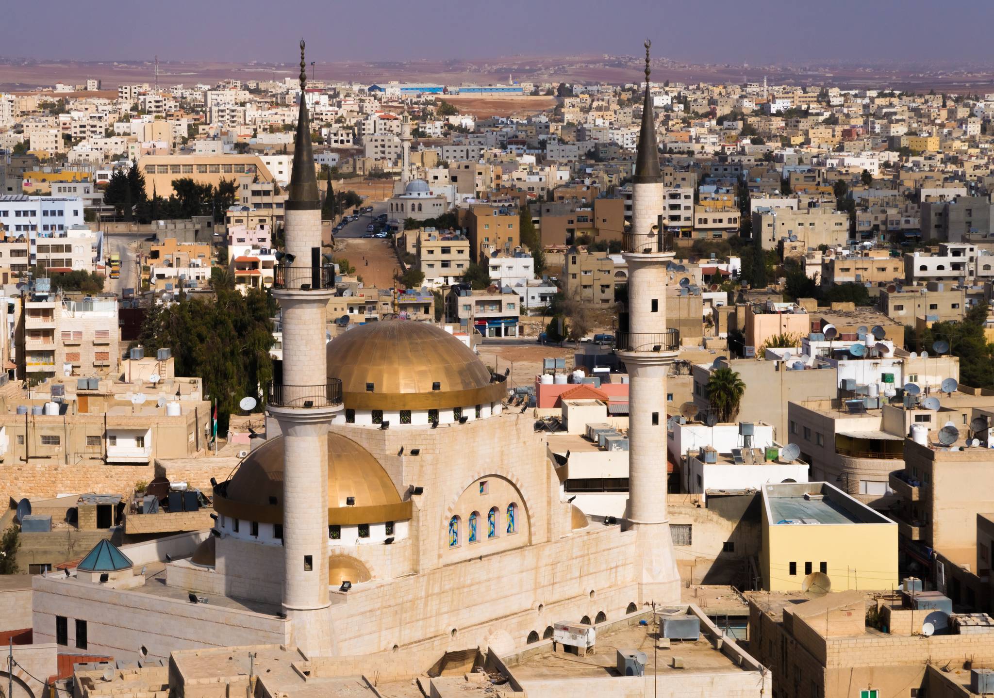 moschea e citta di madaba