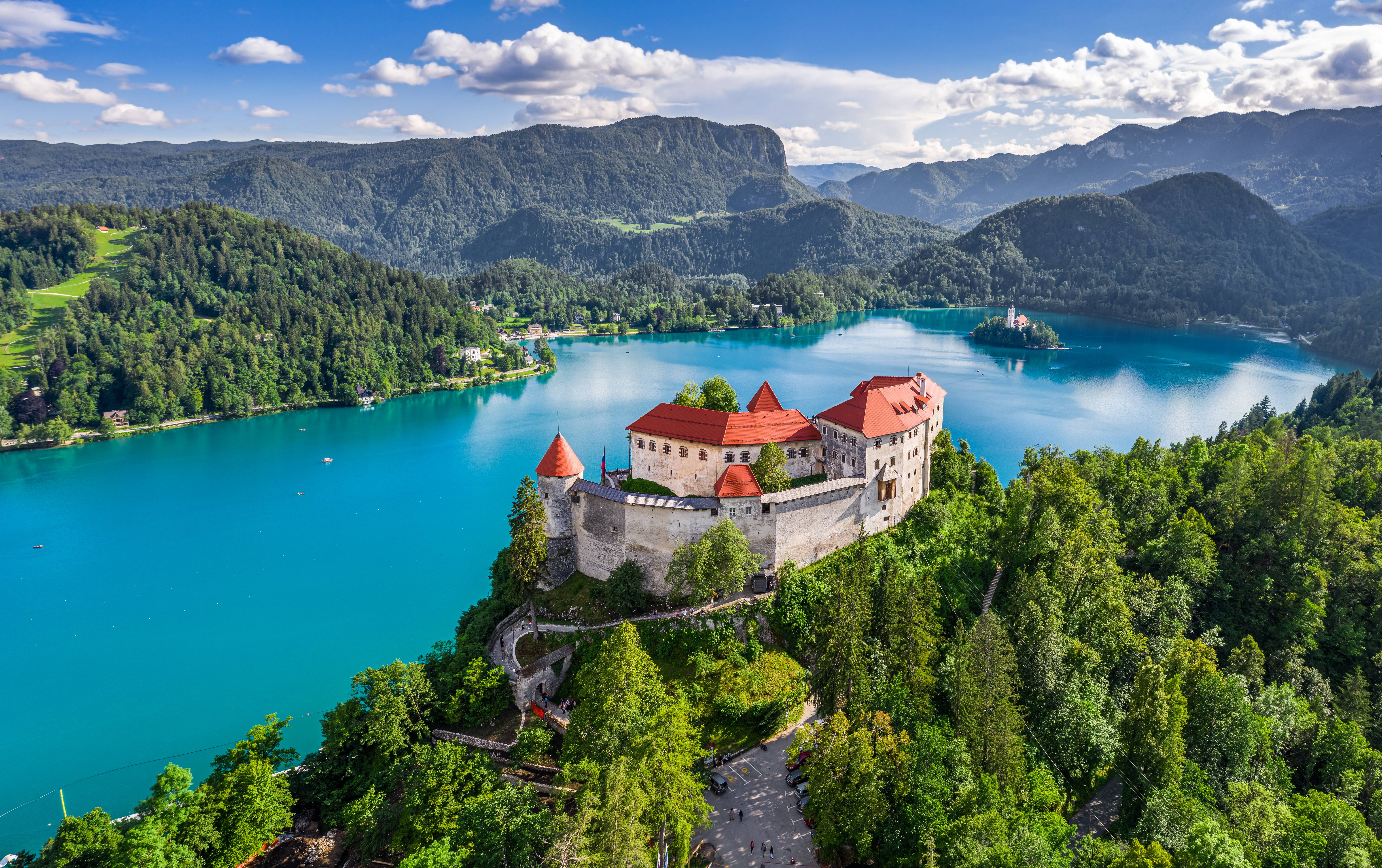 castello lago di bled slovenia
