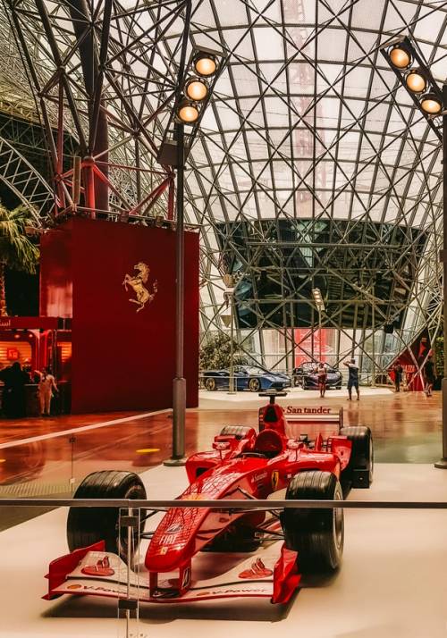 parco a tema ferrari dubai