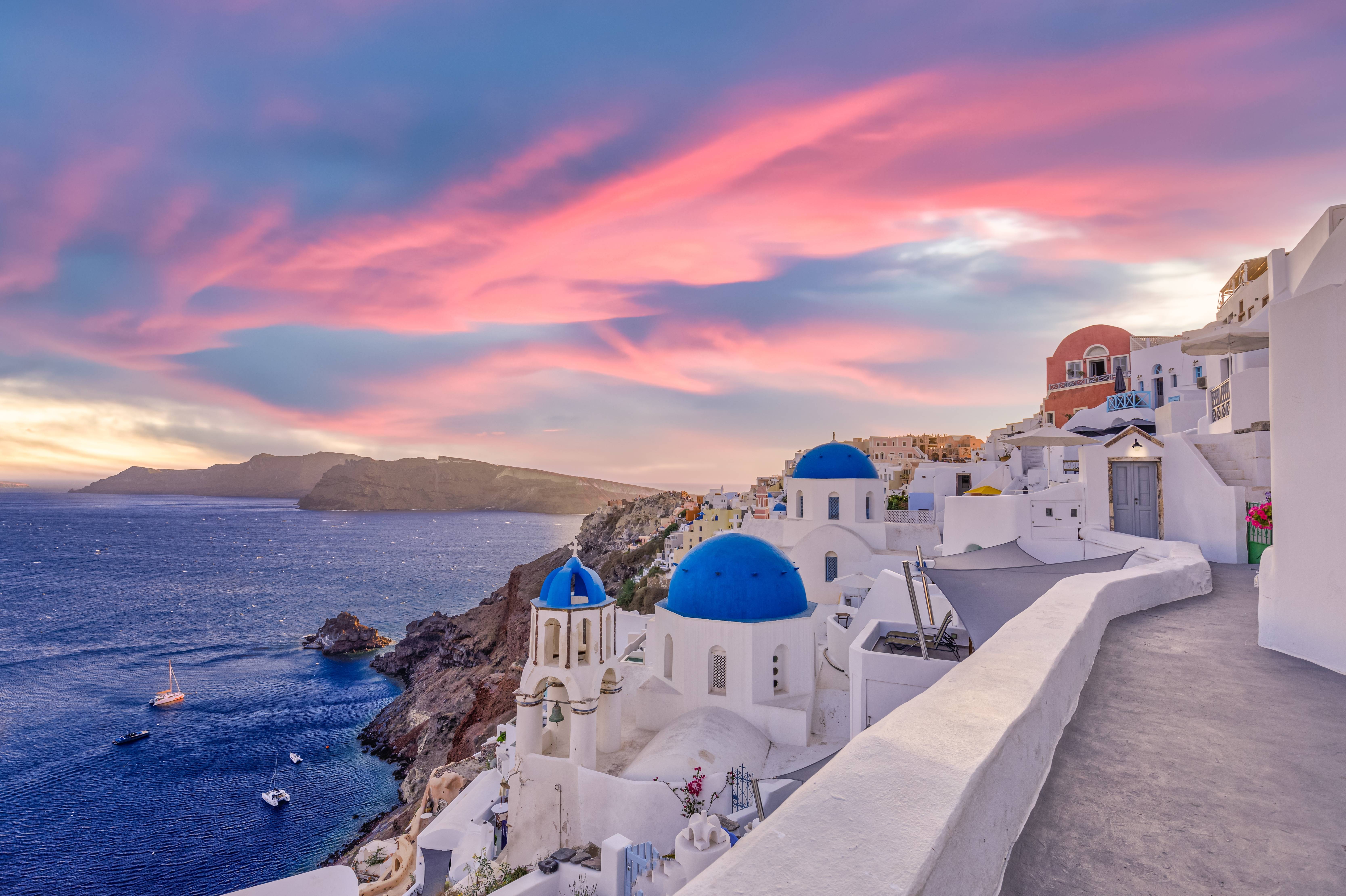 panorama di santorni al tramonto