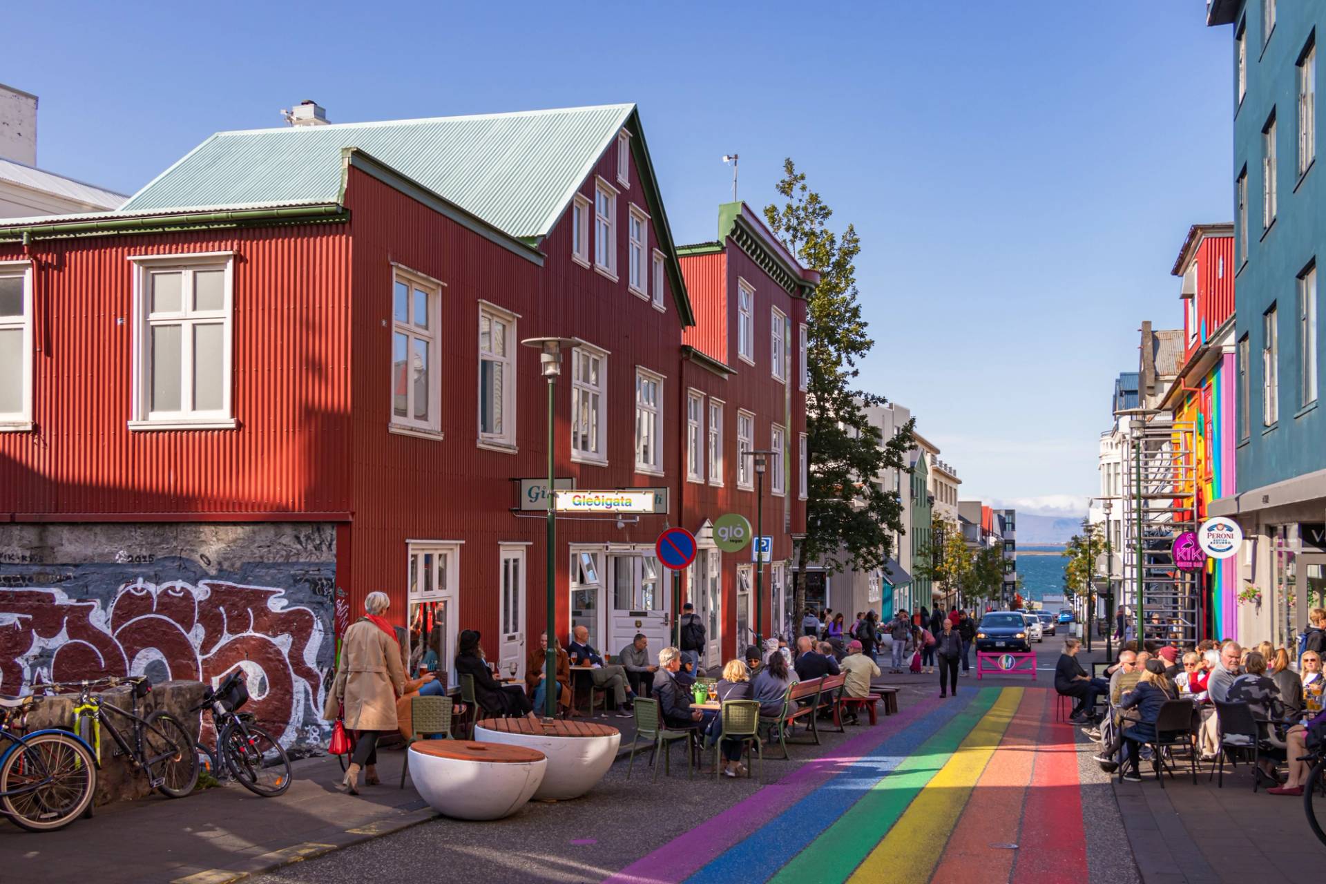 strada arcobaleno reykjavik