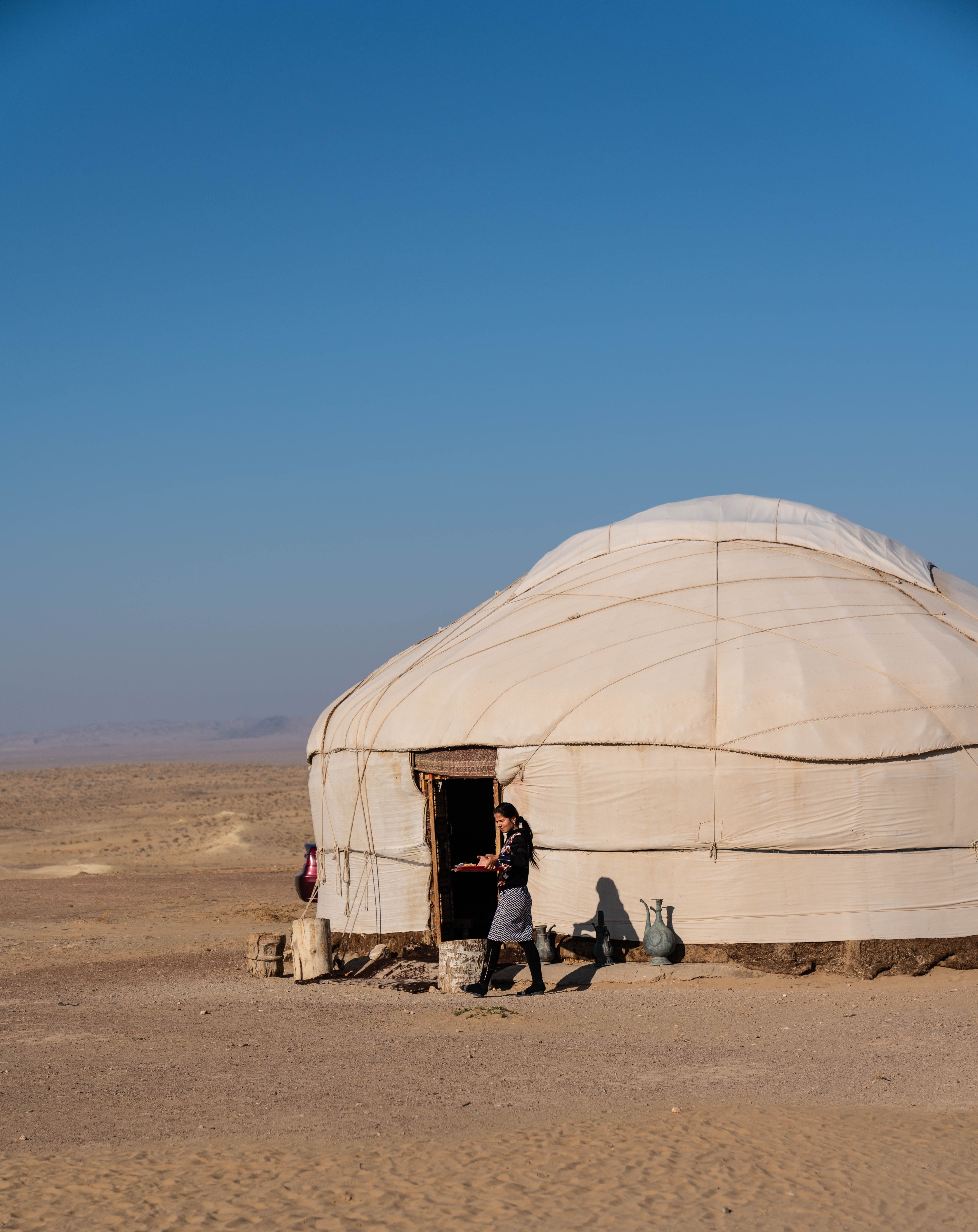 campo tendato con yurta tradizionale