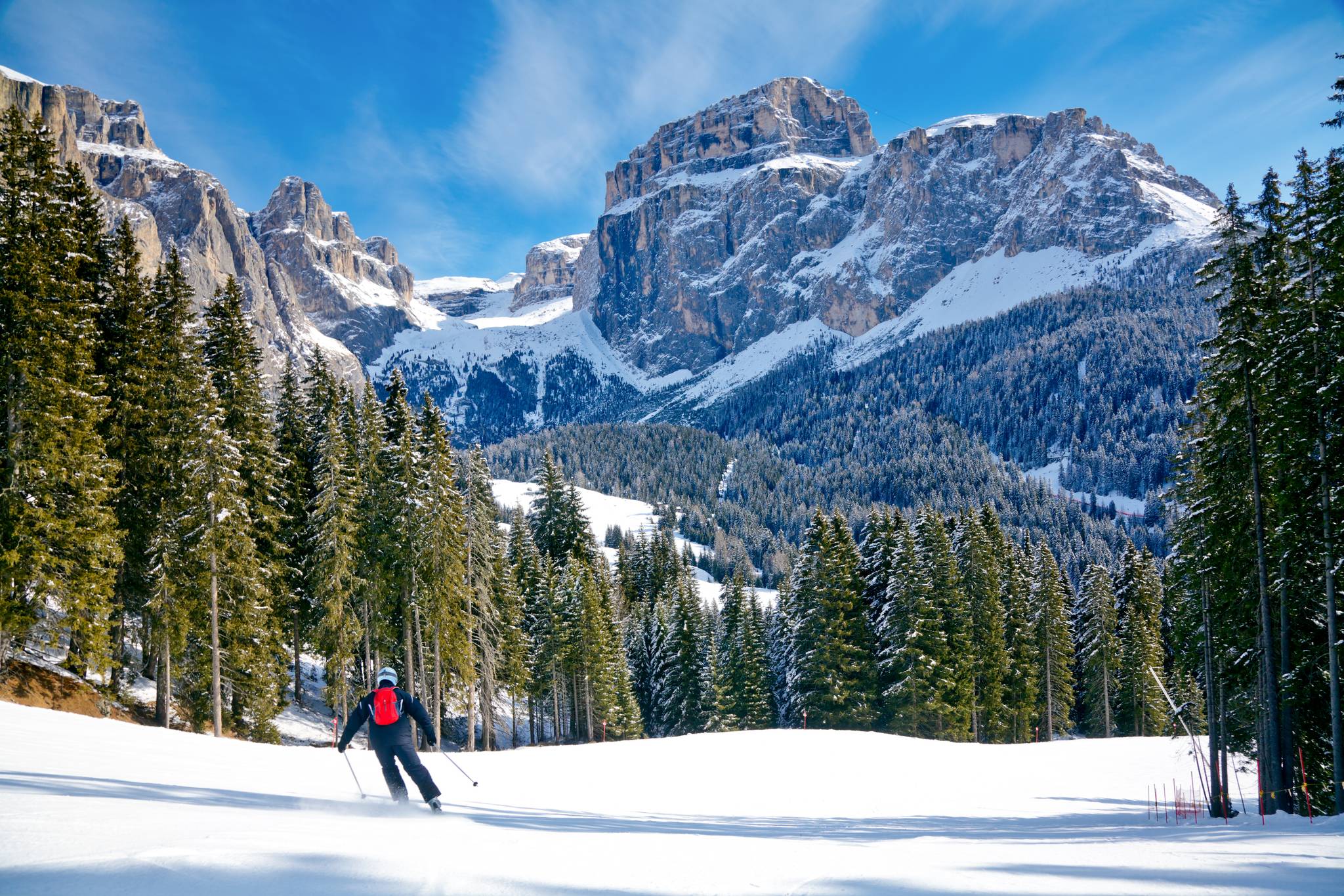 sciatore in val di fassa