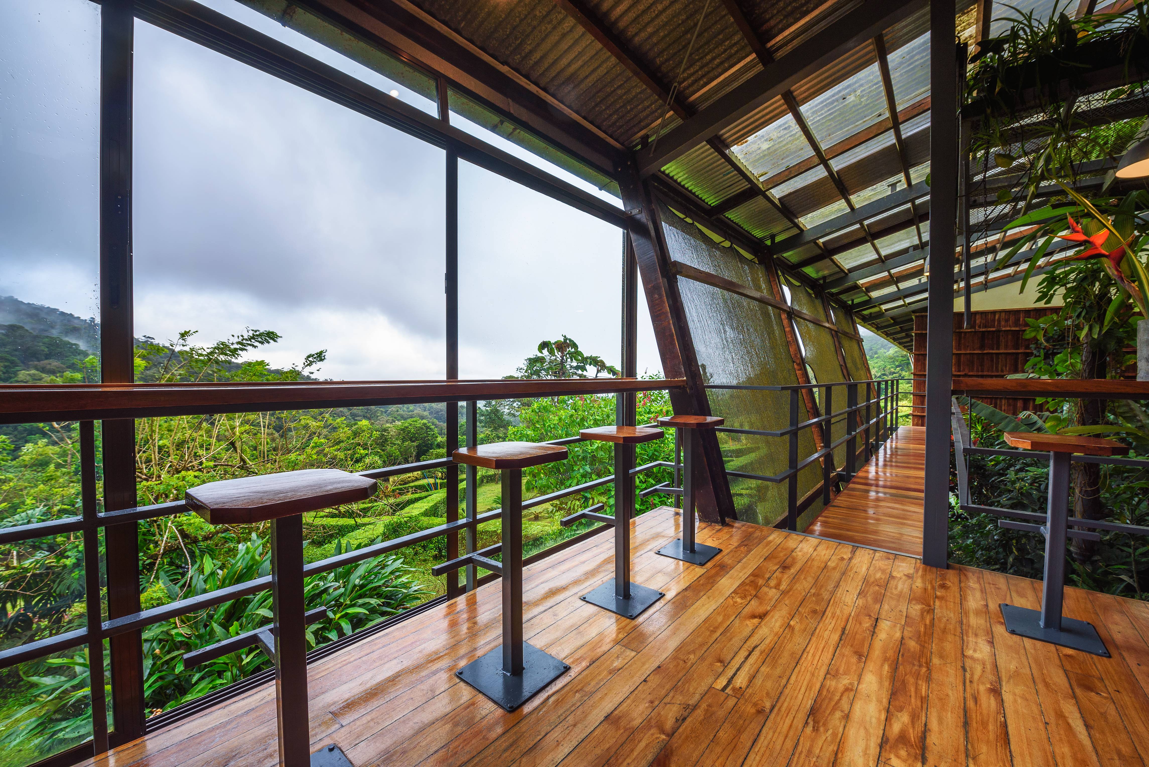 ecolodge moderno nella natura