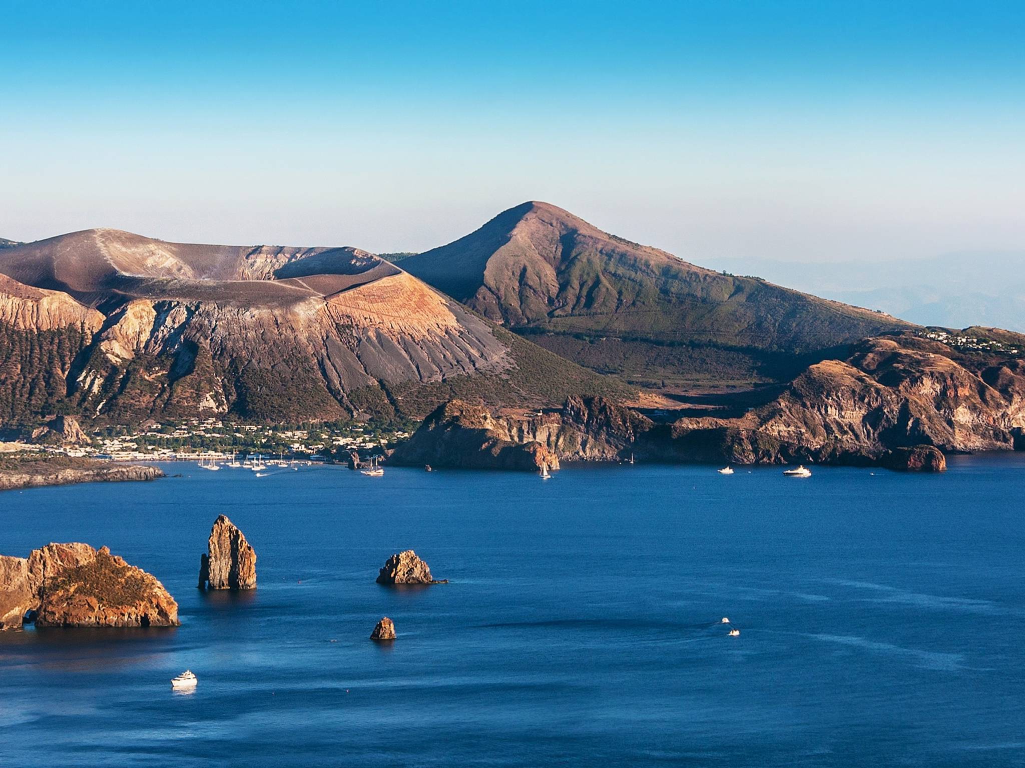 Tour delle isole Eolie cover