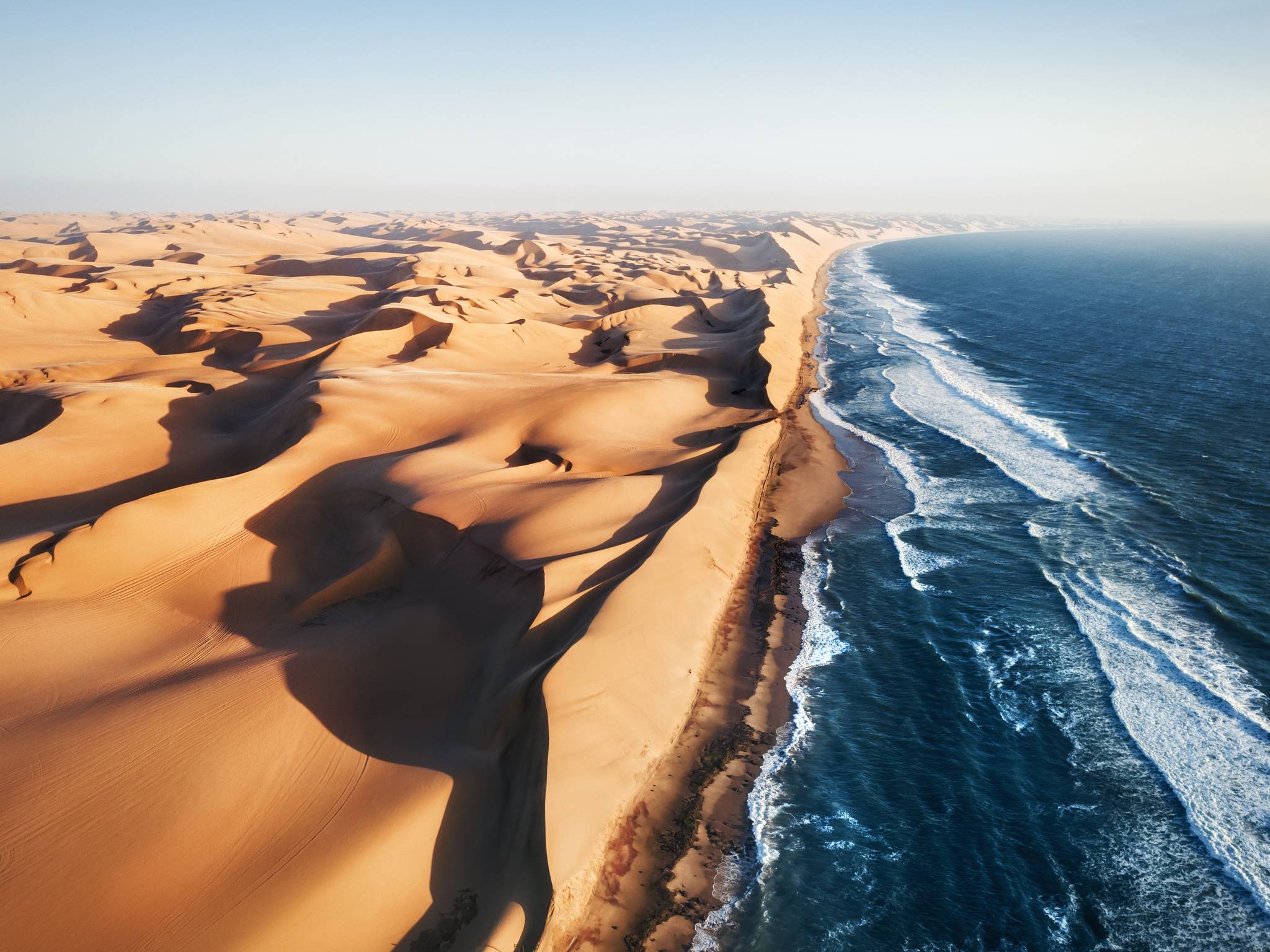 Tour della Namibia: Deserto del Namib, Etosha e Costa Atlantica cover