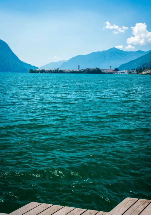 view of iseo lake