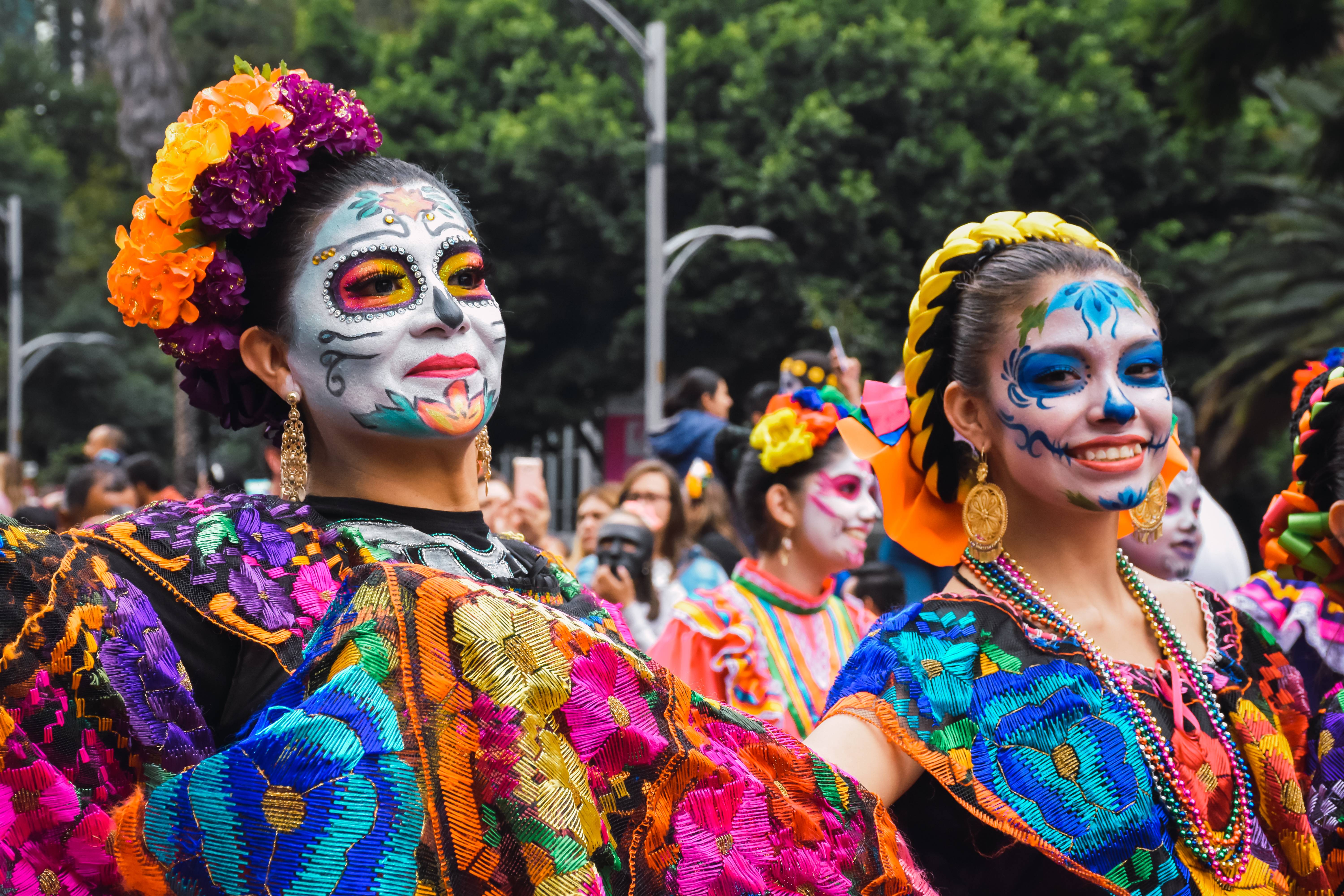 donne travestite dia de los muertos in messico