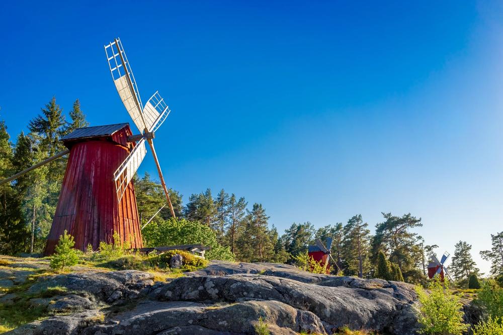 mulini rossi isole aland finlandia