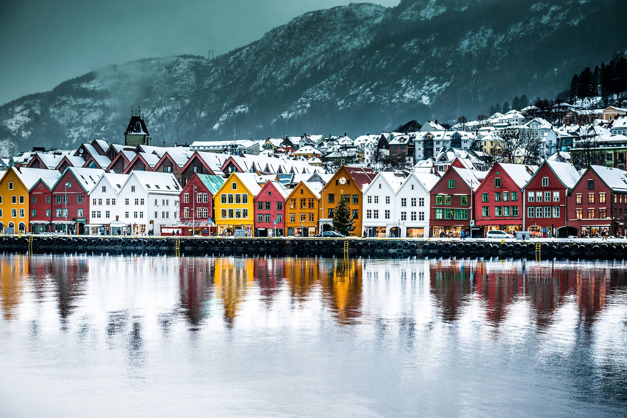 bryggen bergen in inverno sotto la neve