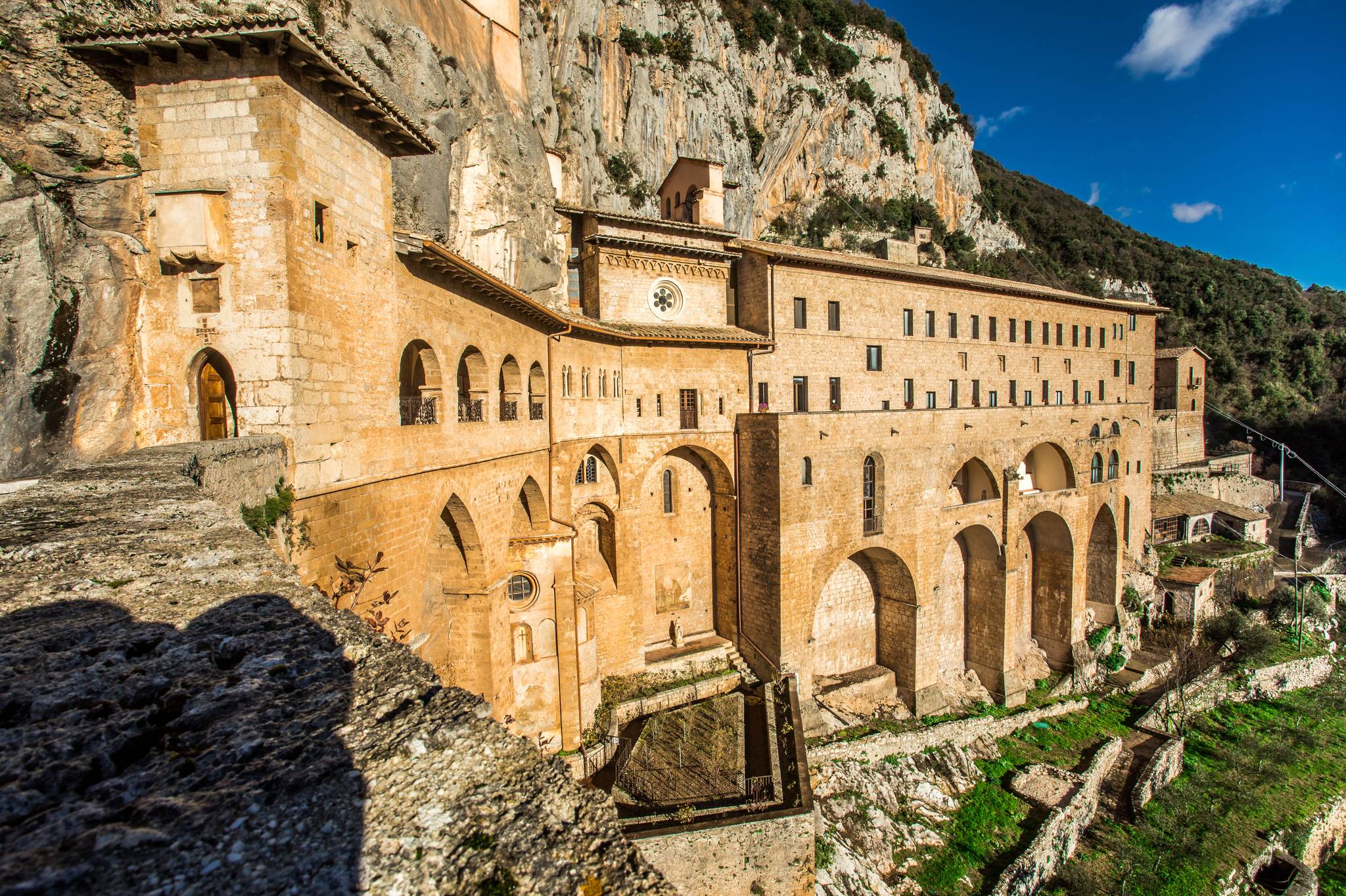 monastero di san benedetto nella roccia a subiaco