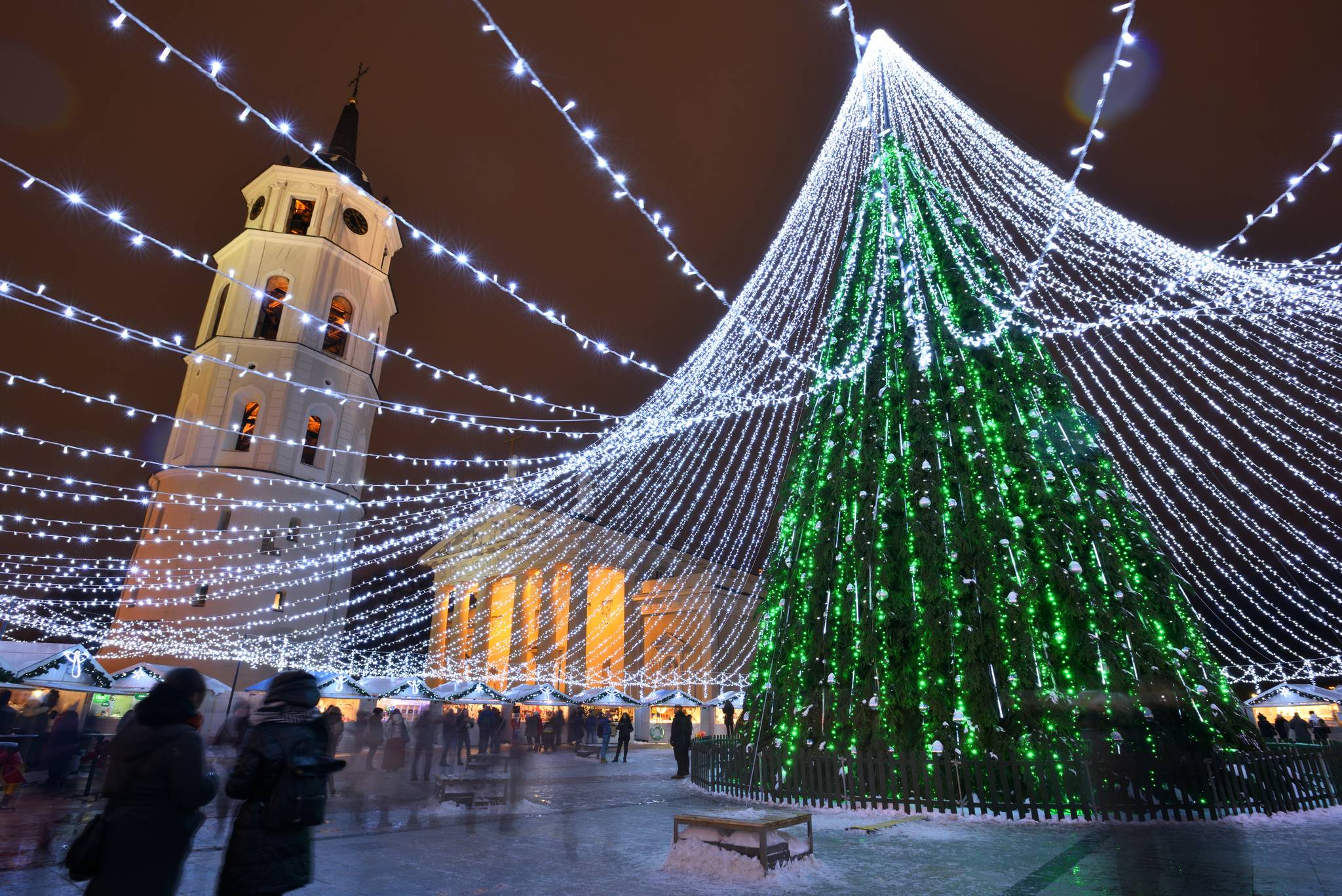 albero di natale luminoso vilnius lituania