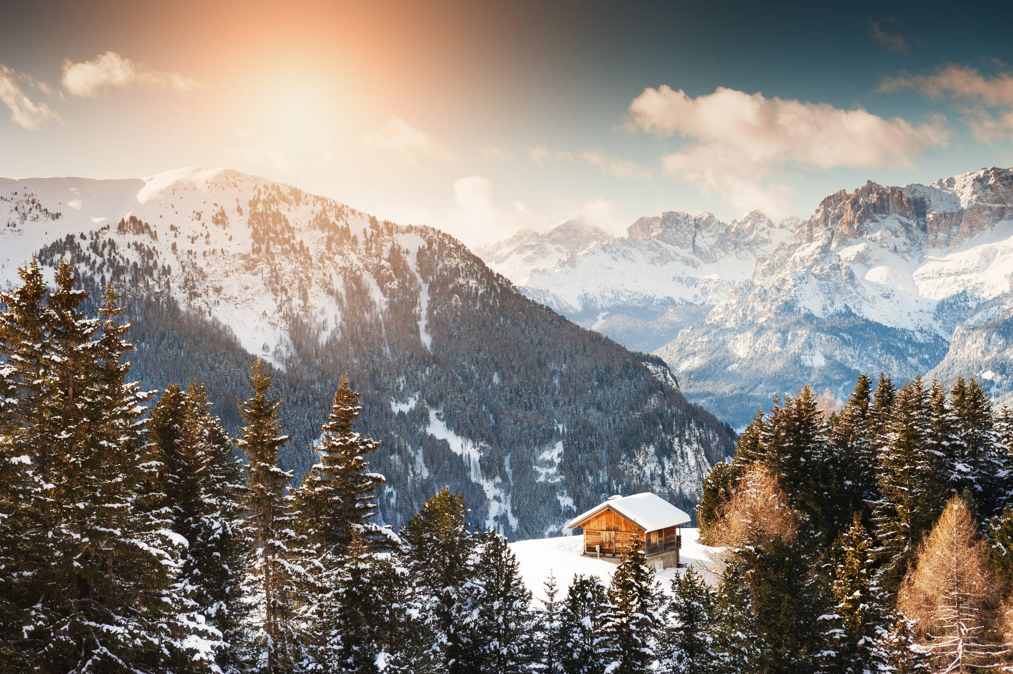 montagne innevate val di fassa