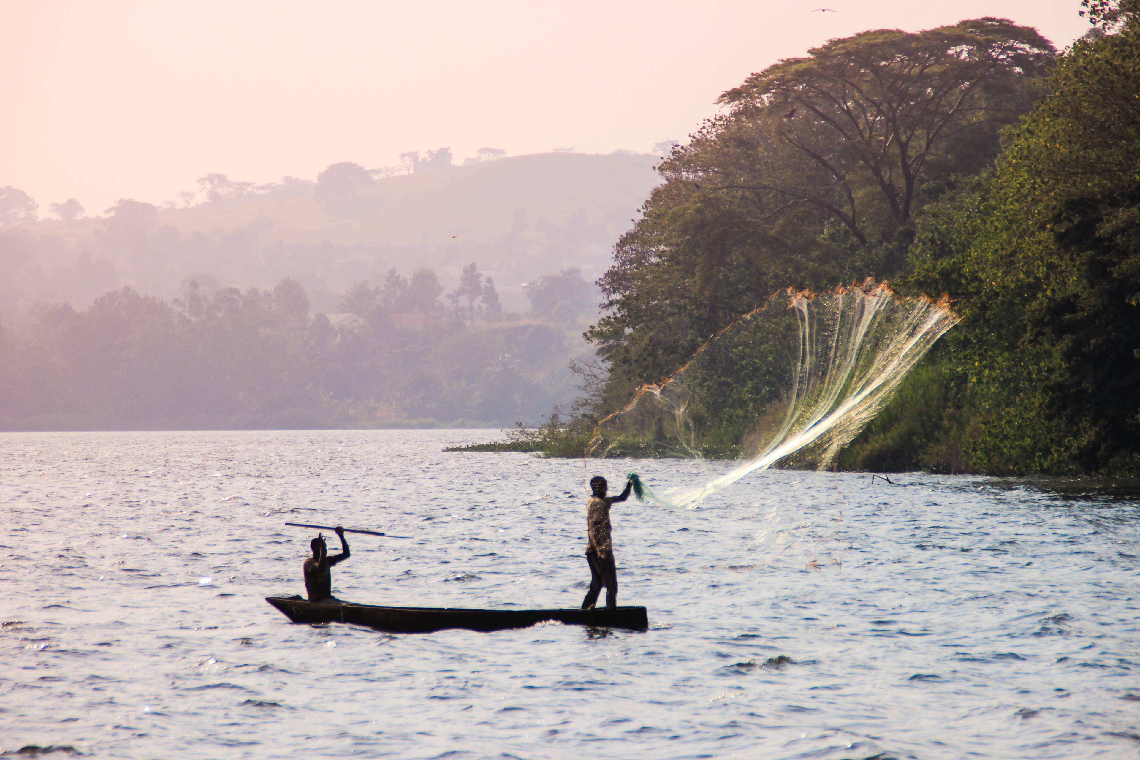 pescatori lago victoria africa